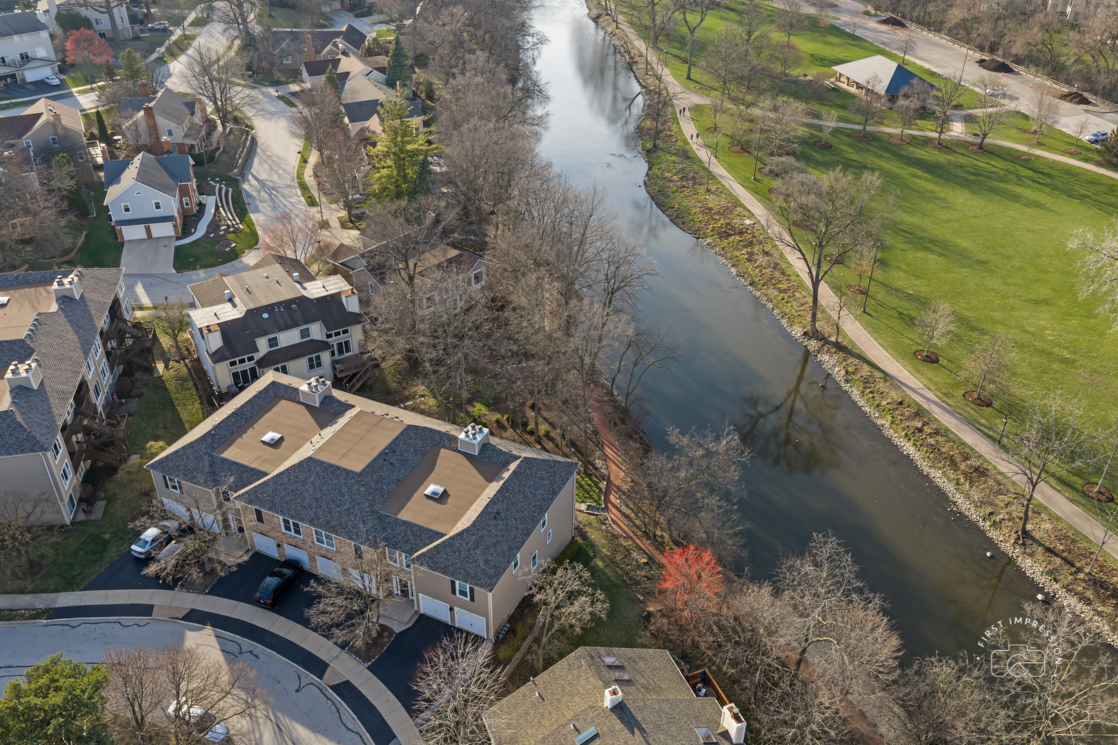 530 RIVER FRONT Circle Unit: 608