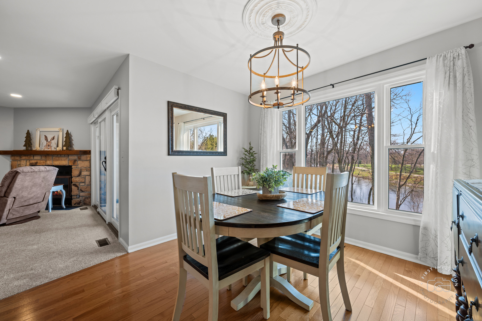 530 RIVER FRONT Circle Unit: 608