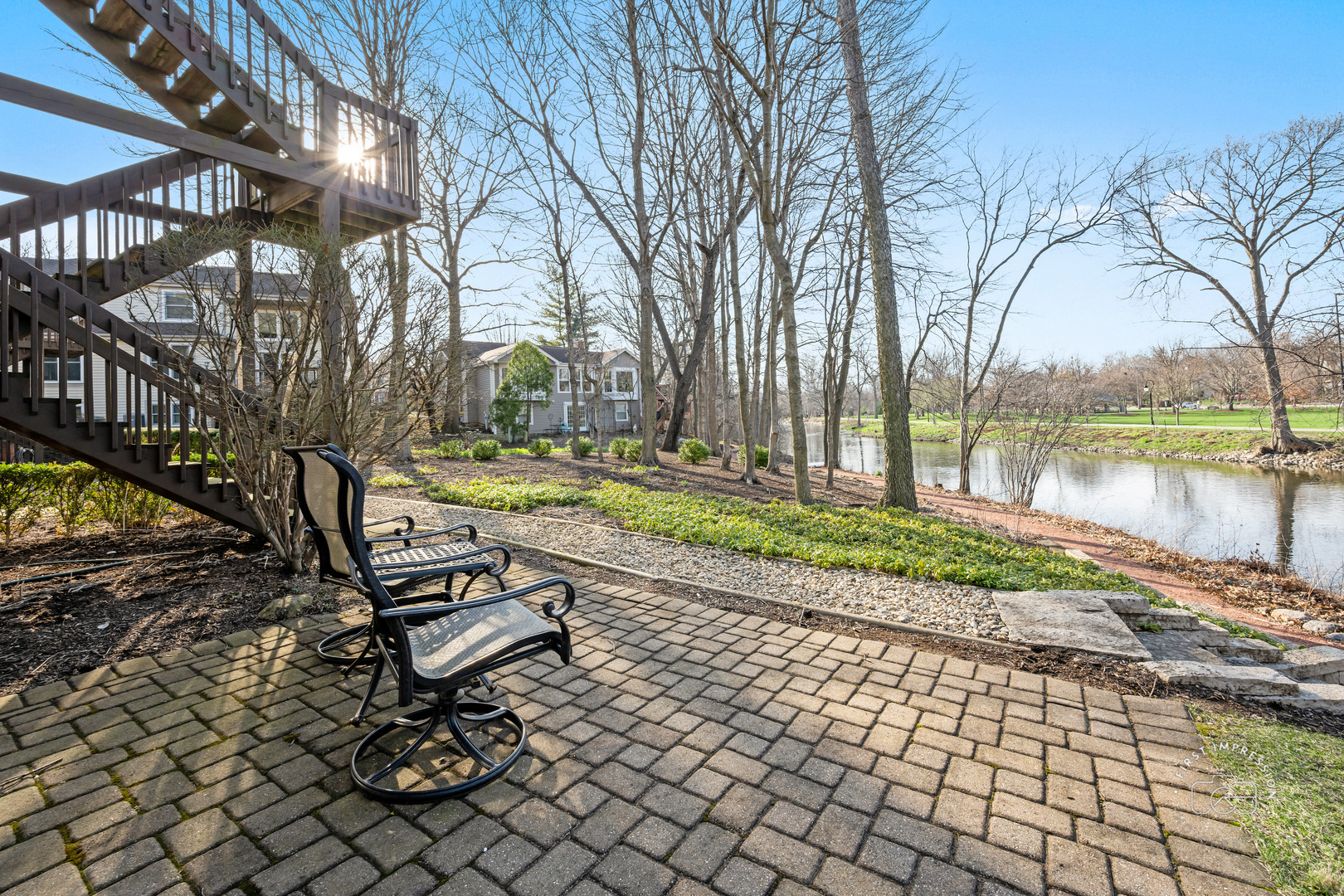 530 RIVER FRONT Circle Unit: 608
