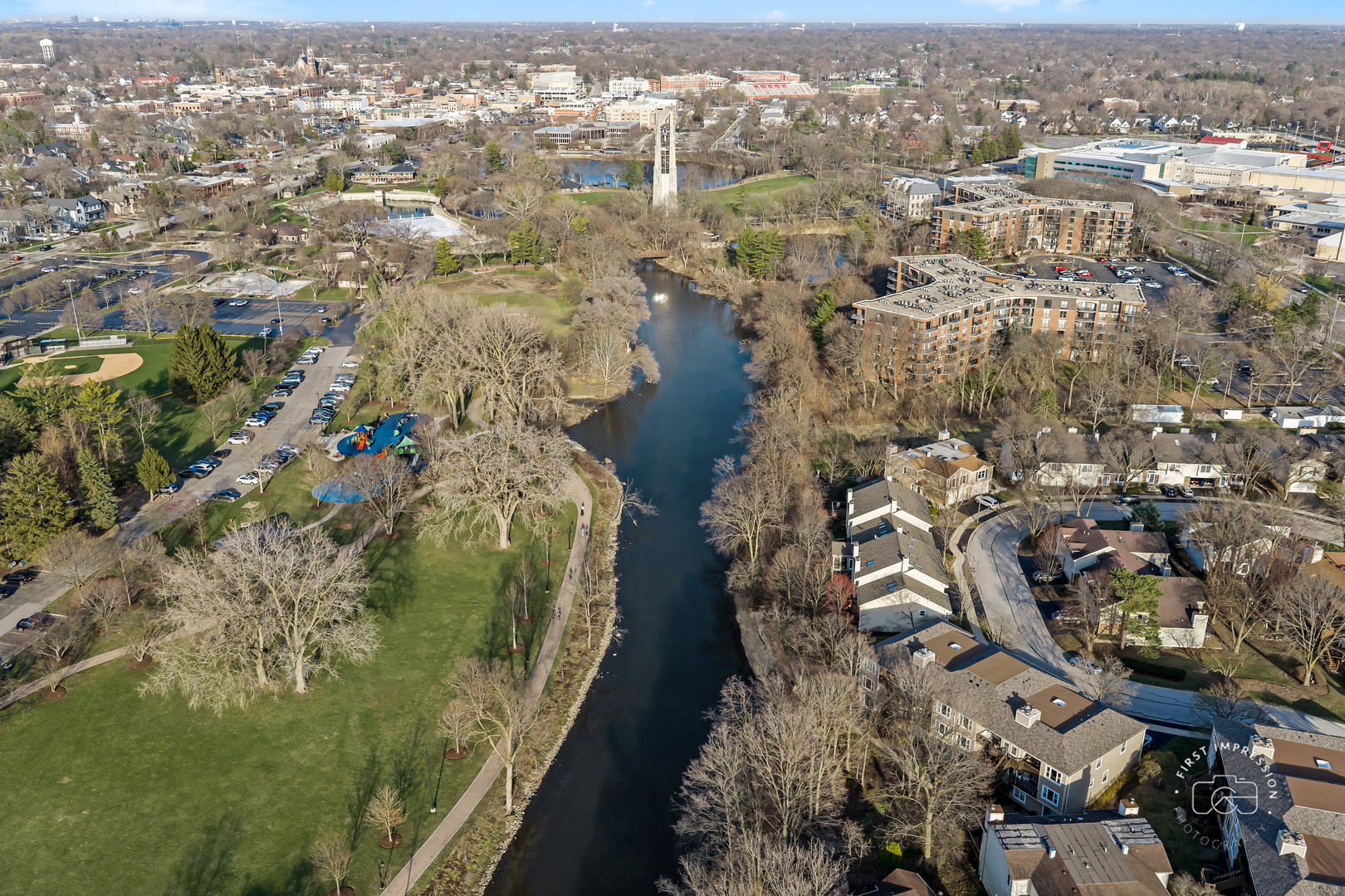 530 RIVER FRONT Circle Unit: 608