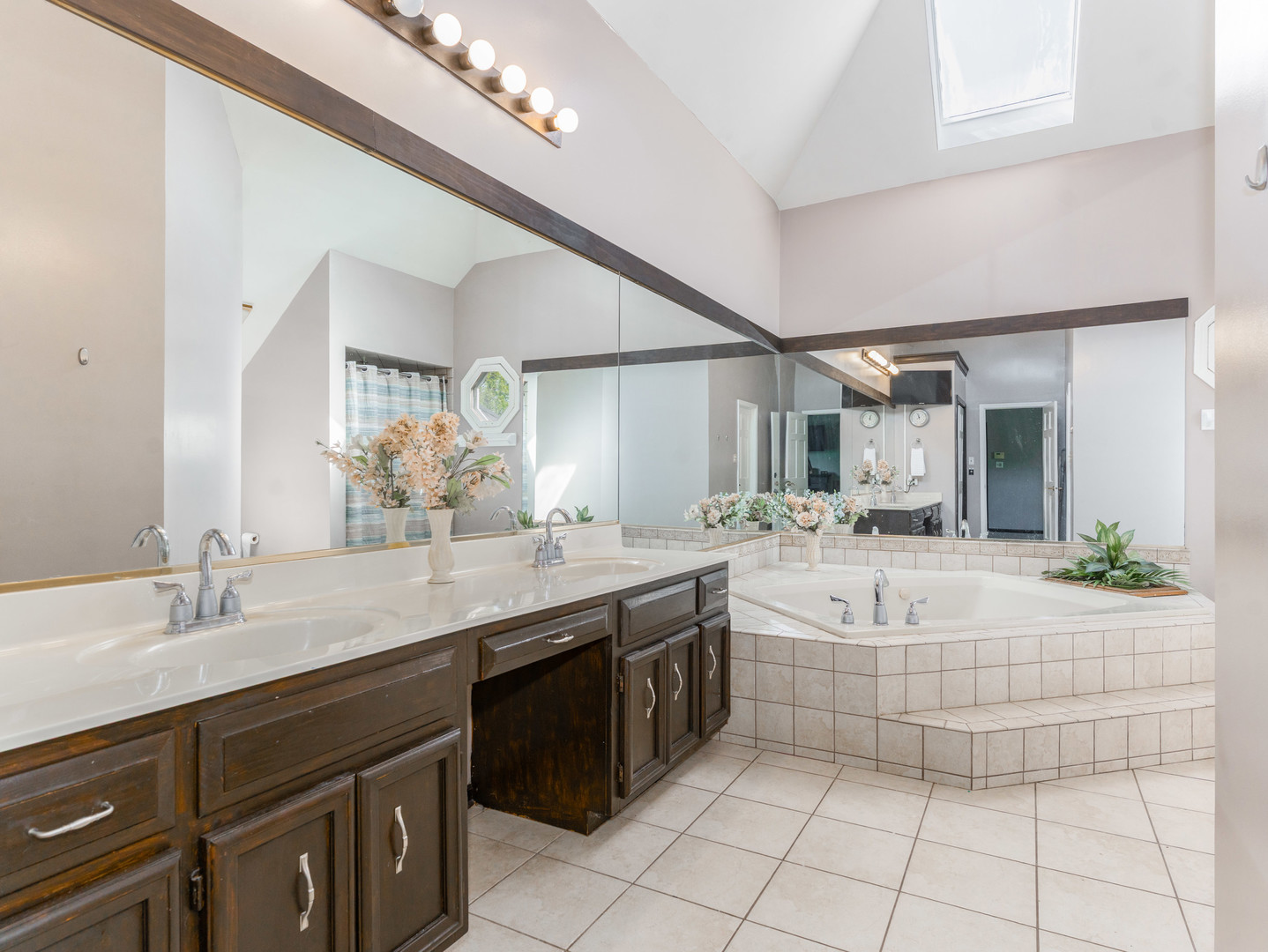 2731 Alyssa Drive