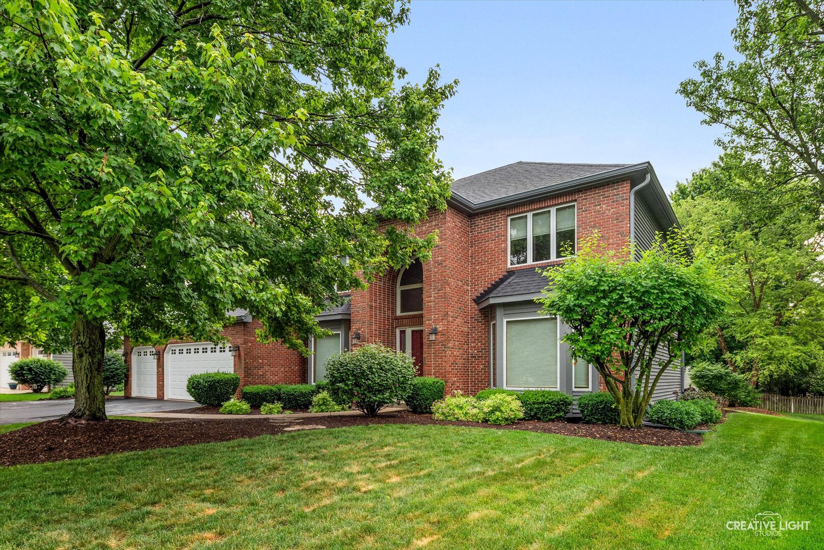 3816 Mandeville Lane
