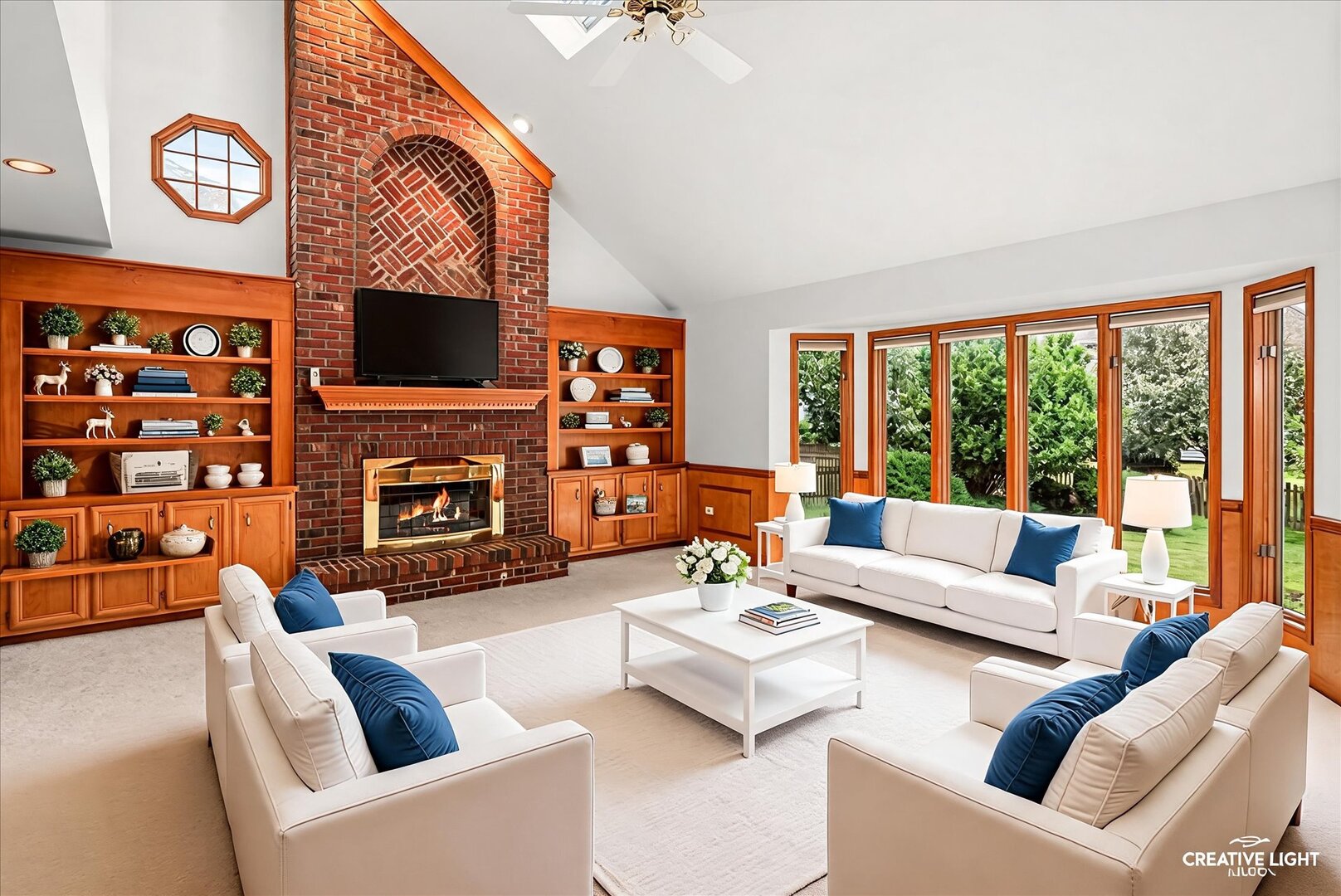 3816 Mandeville Lane