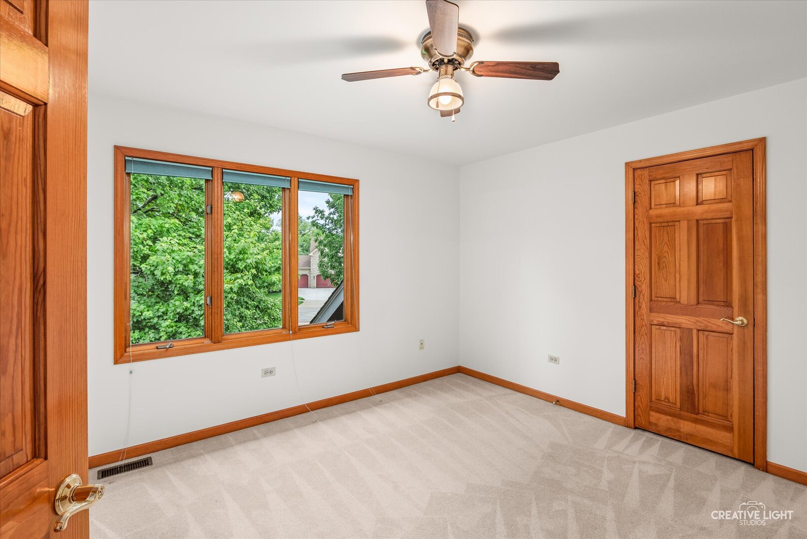 3816 Mandeville Lane