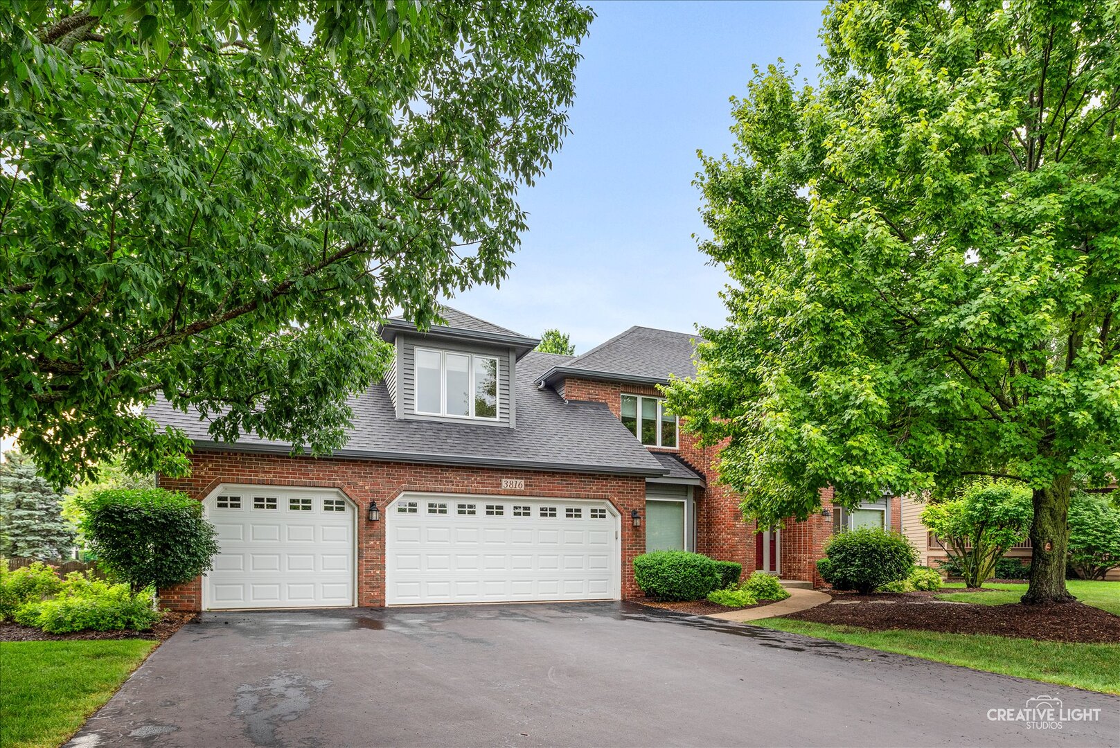 3816 Mandeville Lane