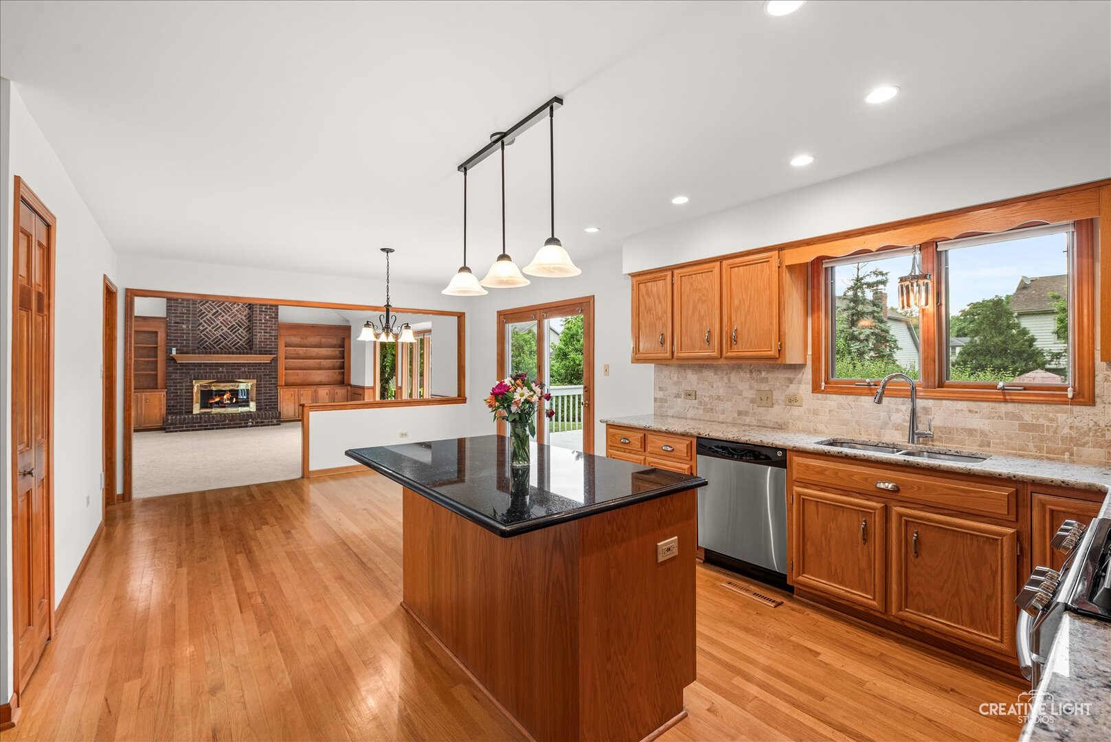 3816 Mandeville Lane