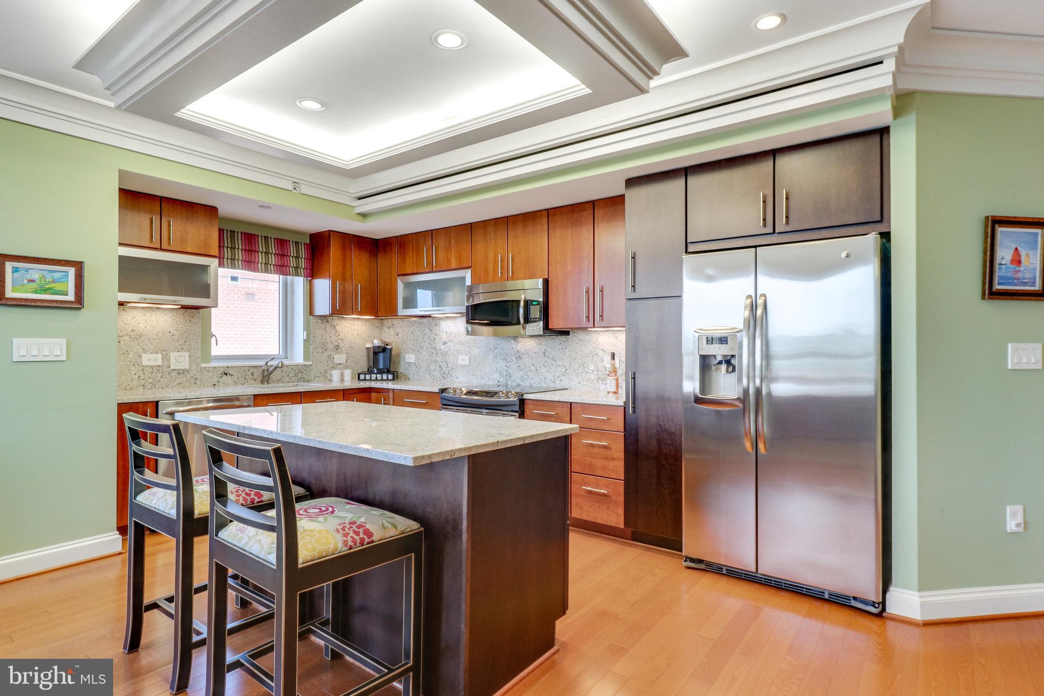 1025 1st St SE #1406