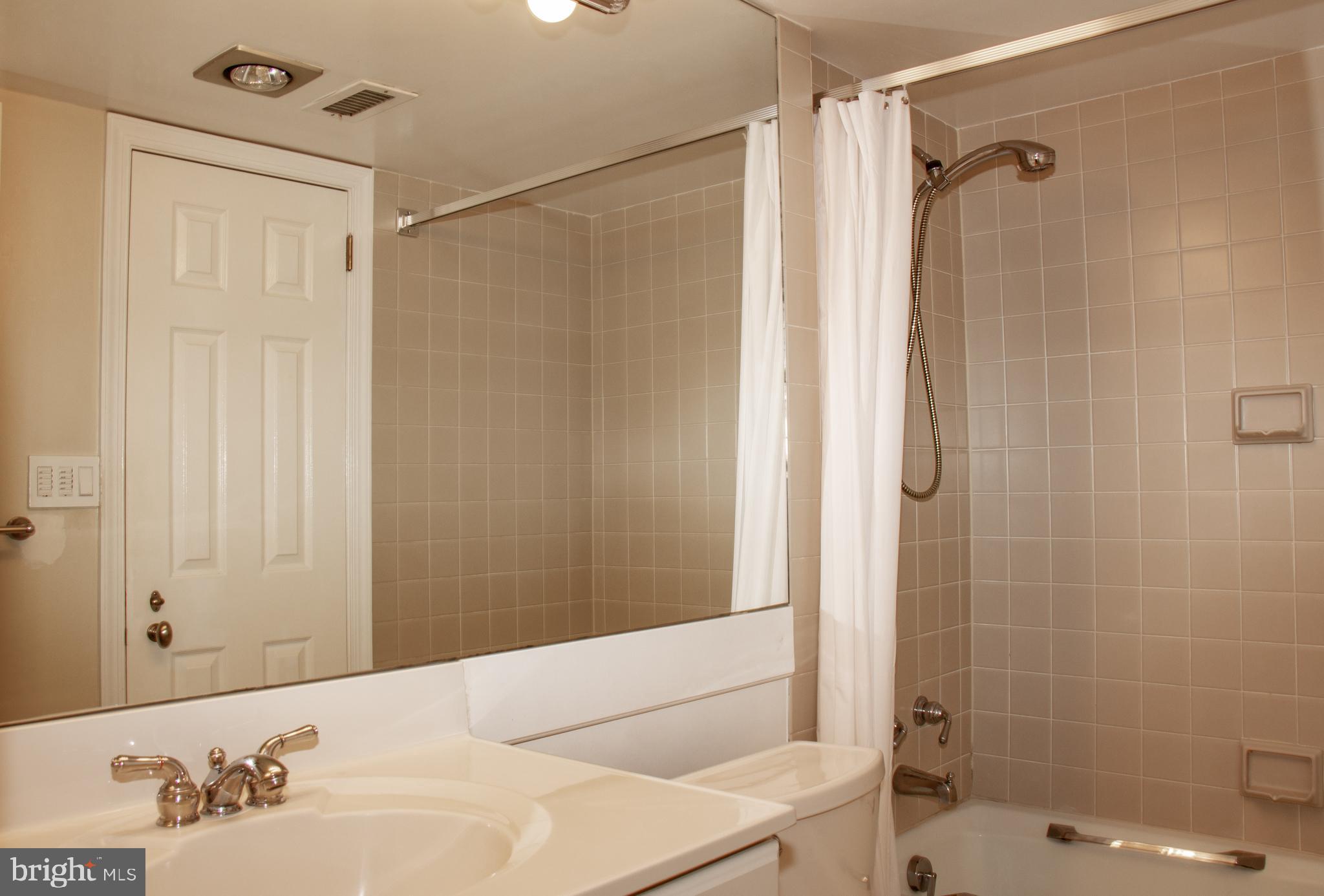 1080 WISCONSIN AVE NW #3019