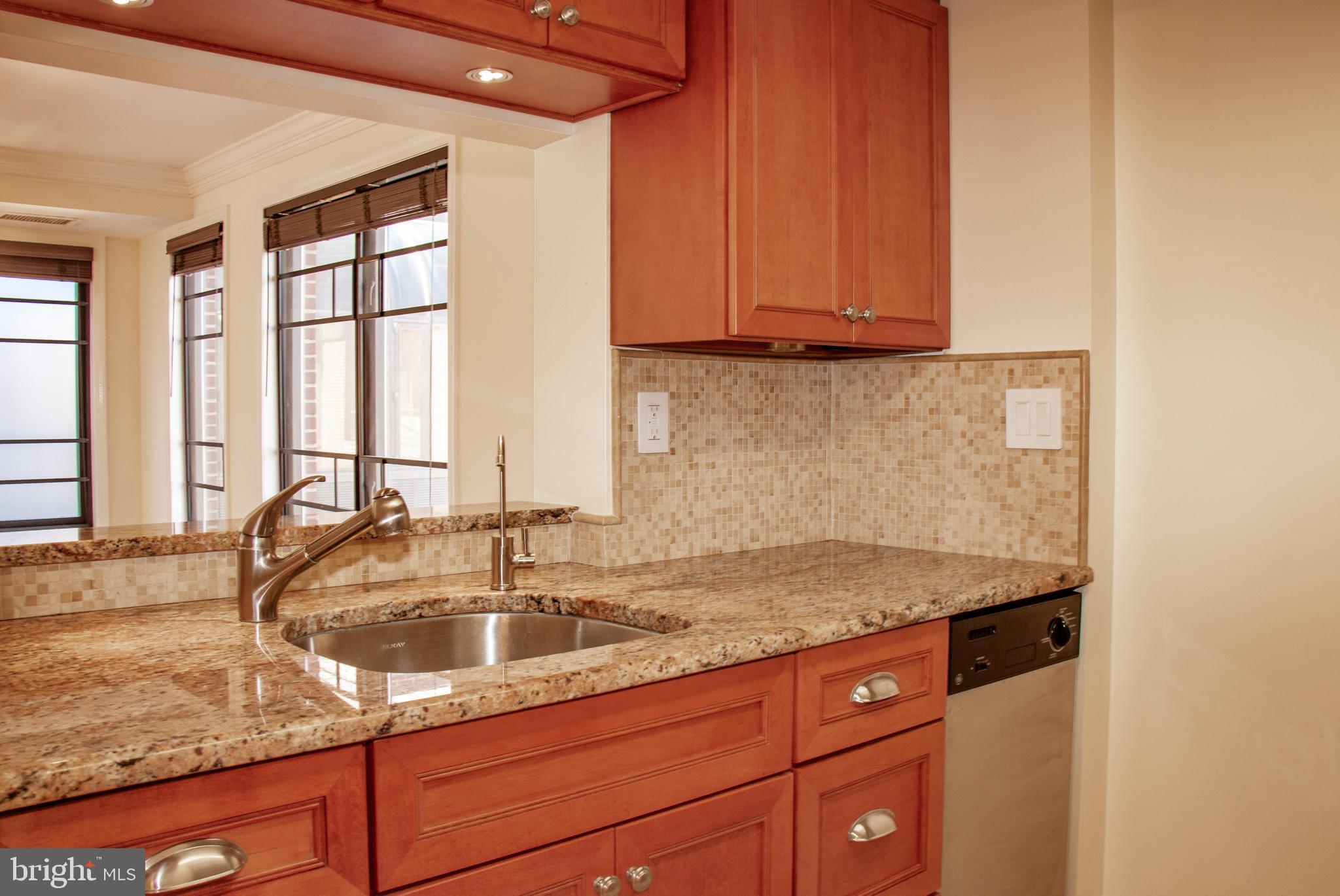 1080 WISCONSIN AVE NW #3019