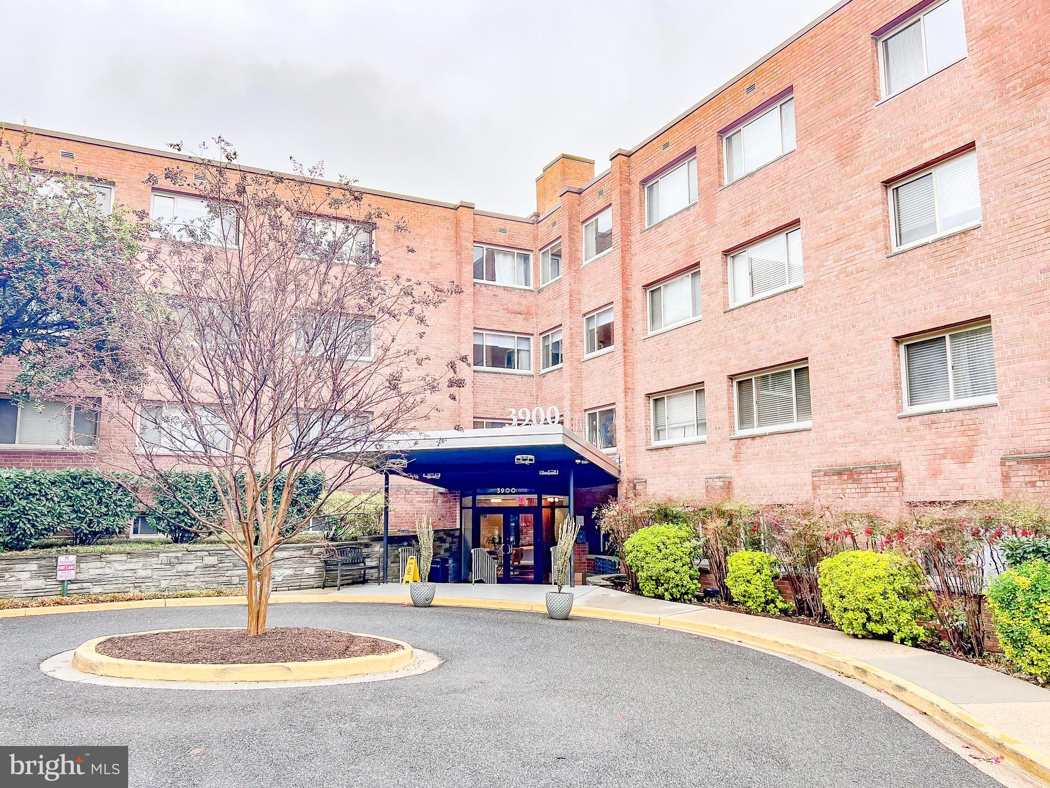 3900 Tunlaw Rd NW #407