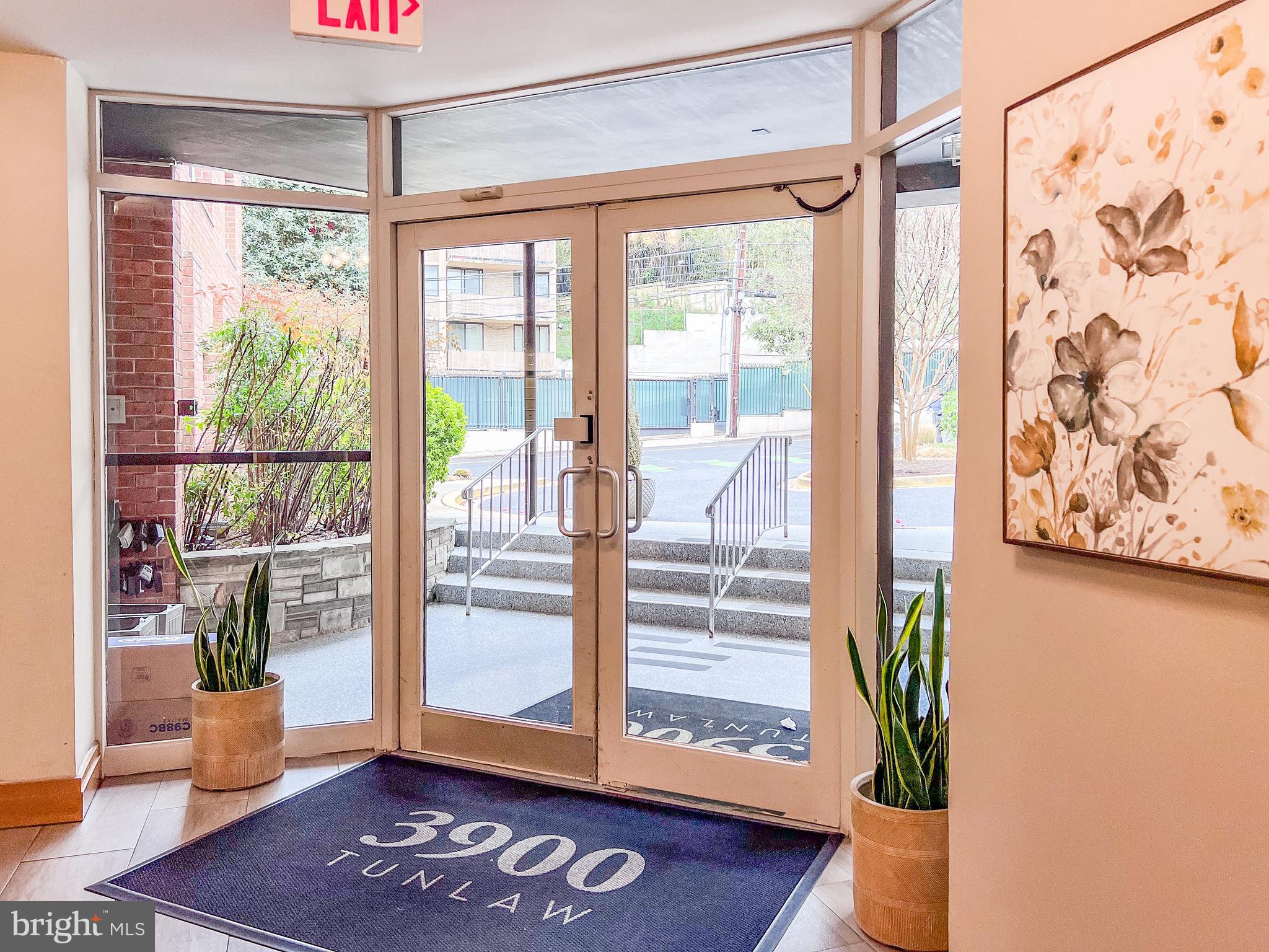 3900 Tunlaw Rd NW #407