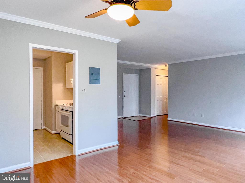 3900 Tunlaw Rd NW #407