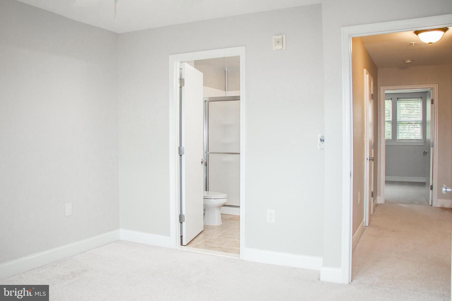 1633 N COLONIAL TER #402