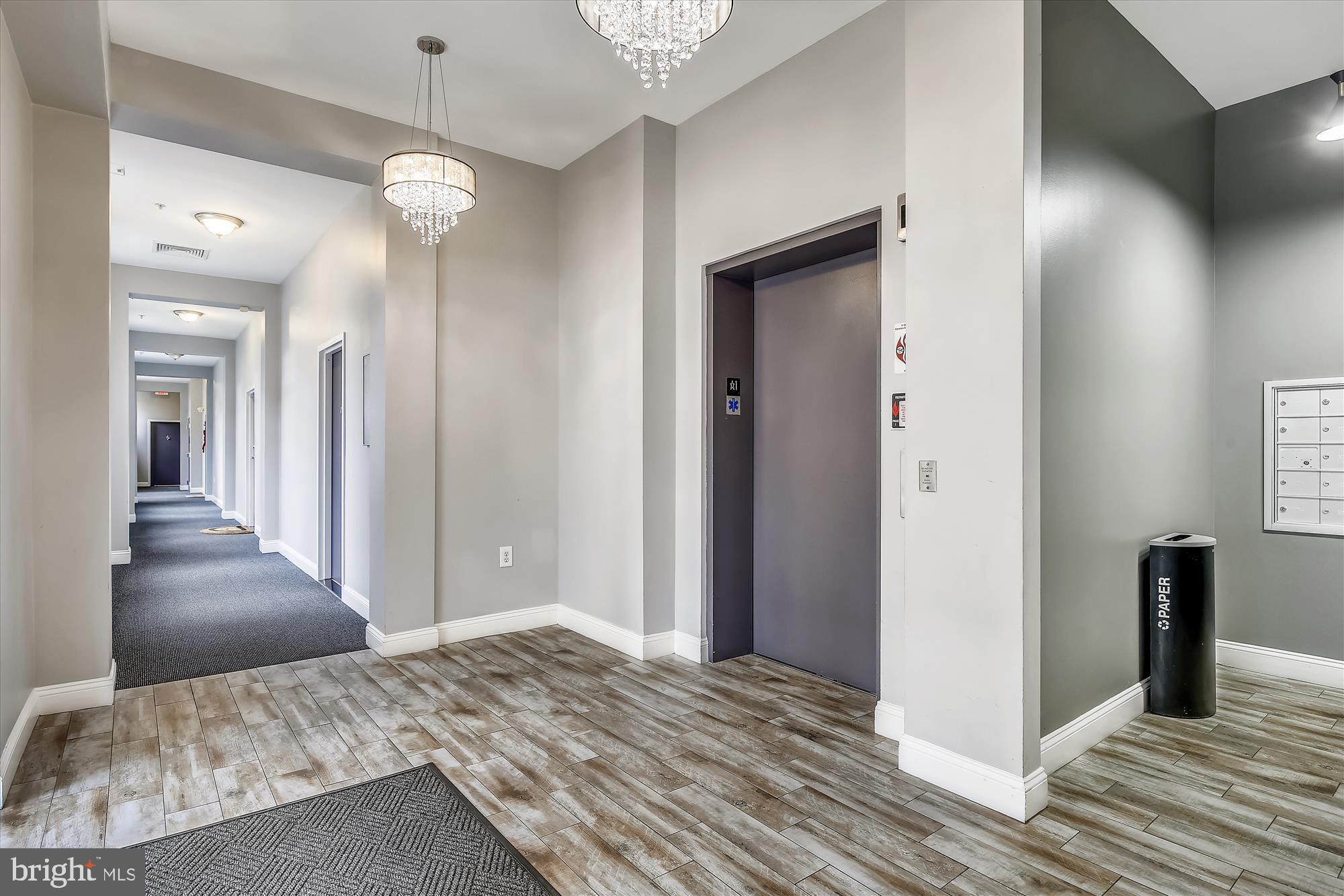 1633 N COLONIAL TER #402