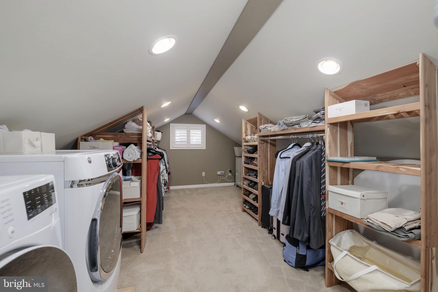 411 Skyhill Rd