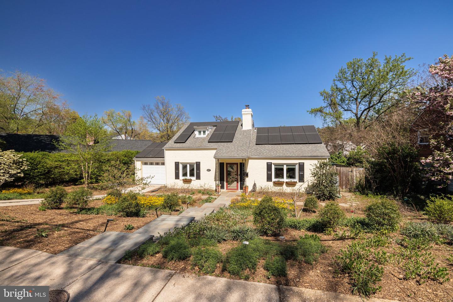 411 Skyhill Rd
