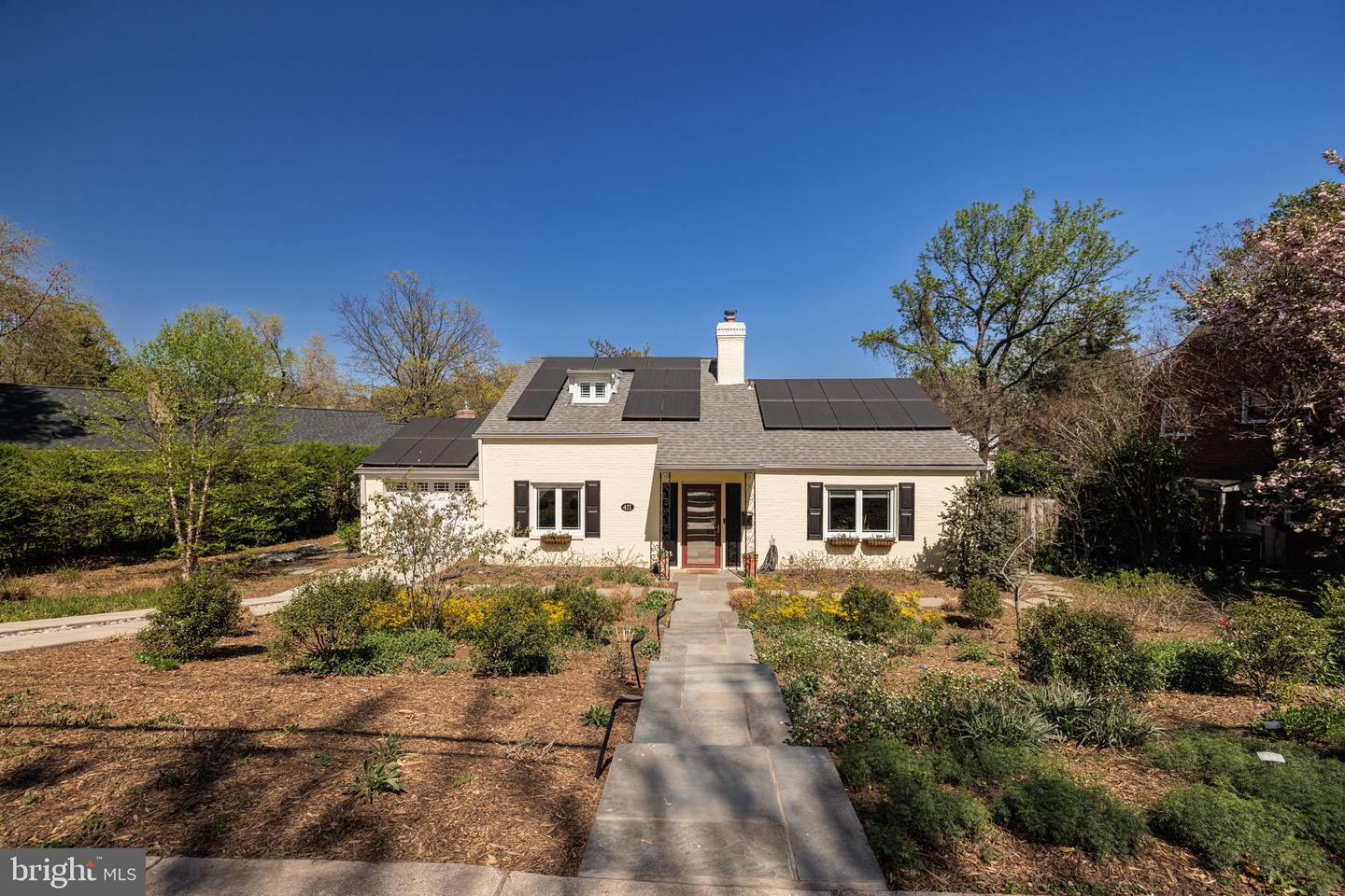 411 Skyhill Rd
