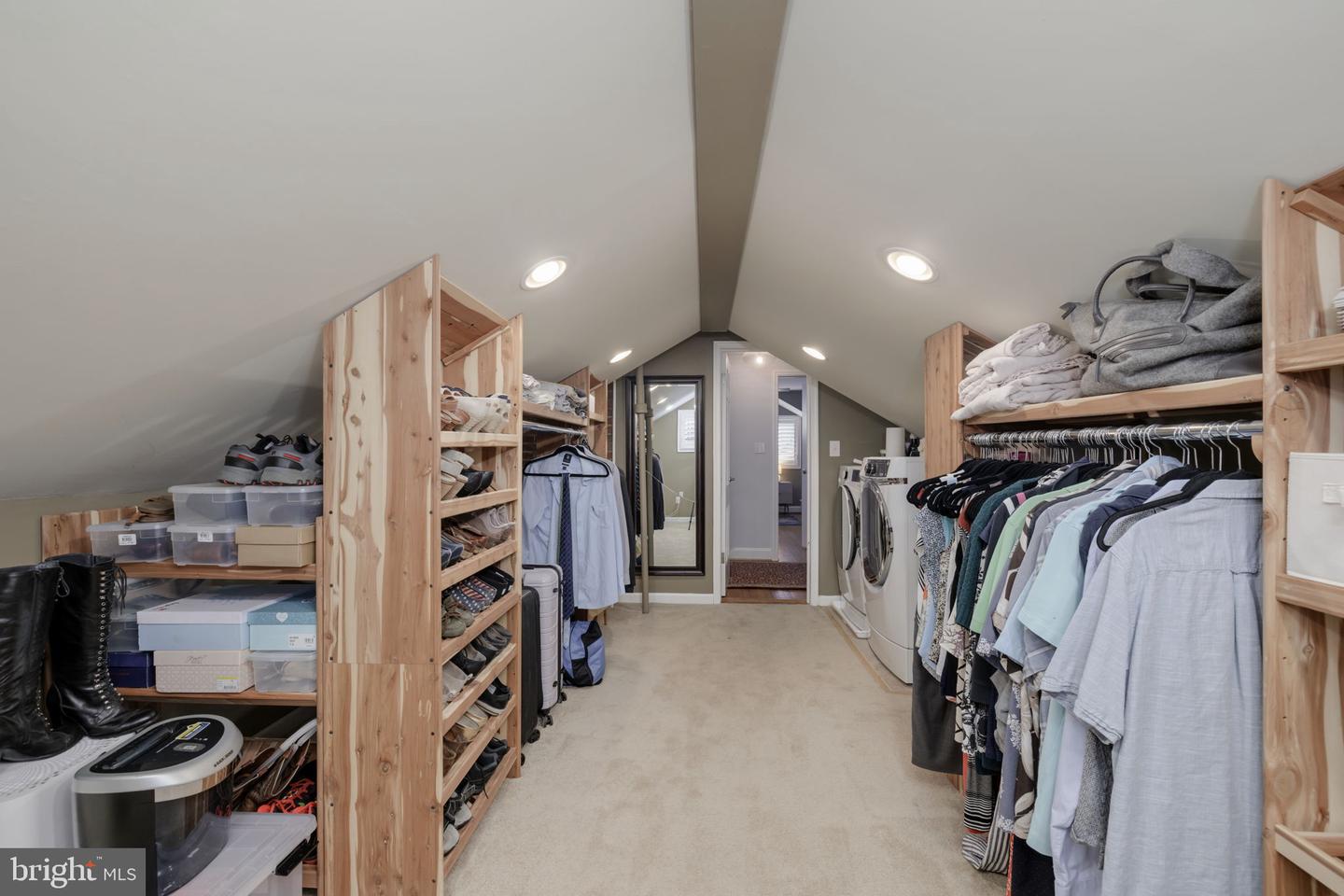 411 Skyhill Rd