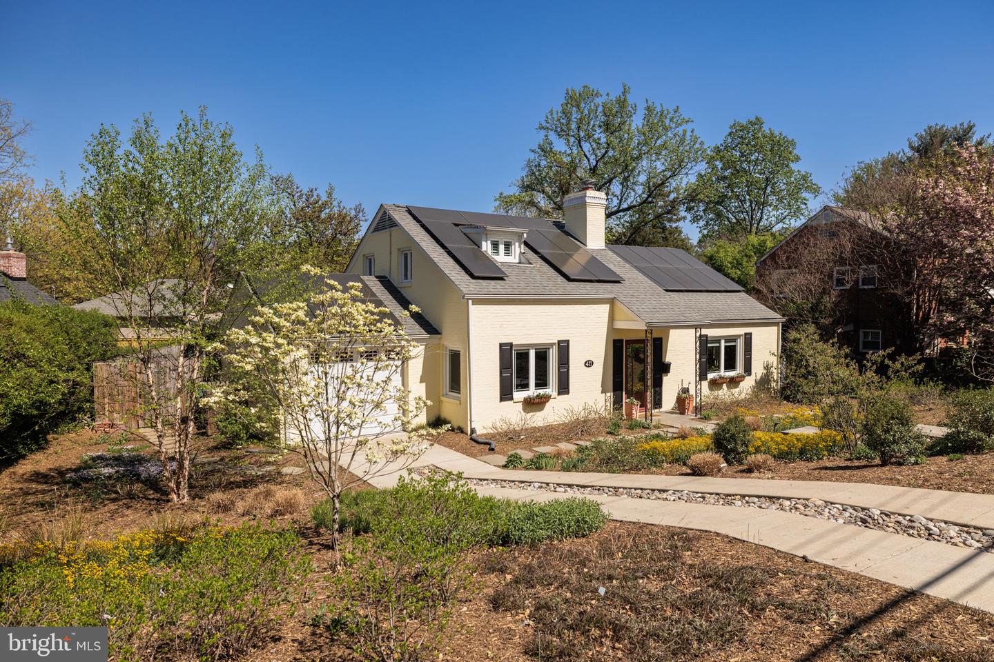 411 Skyhill Rd