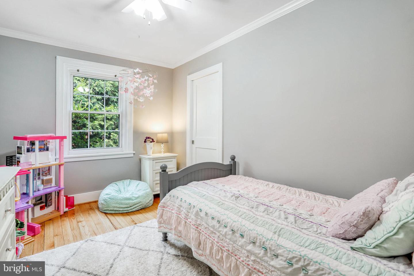 515 W Windsor Ave