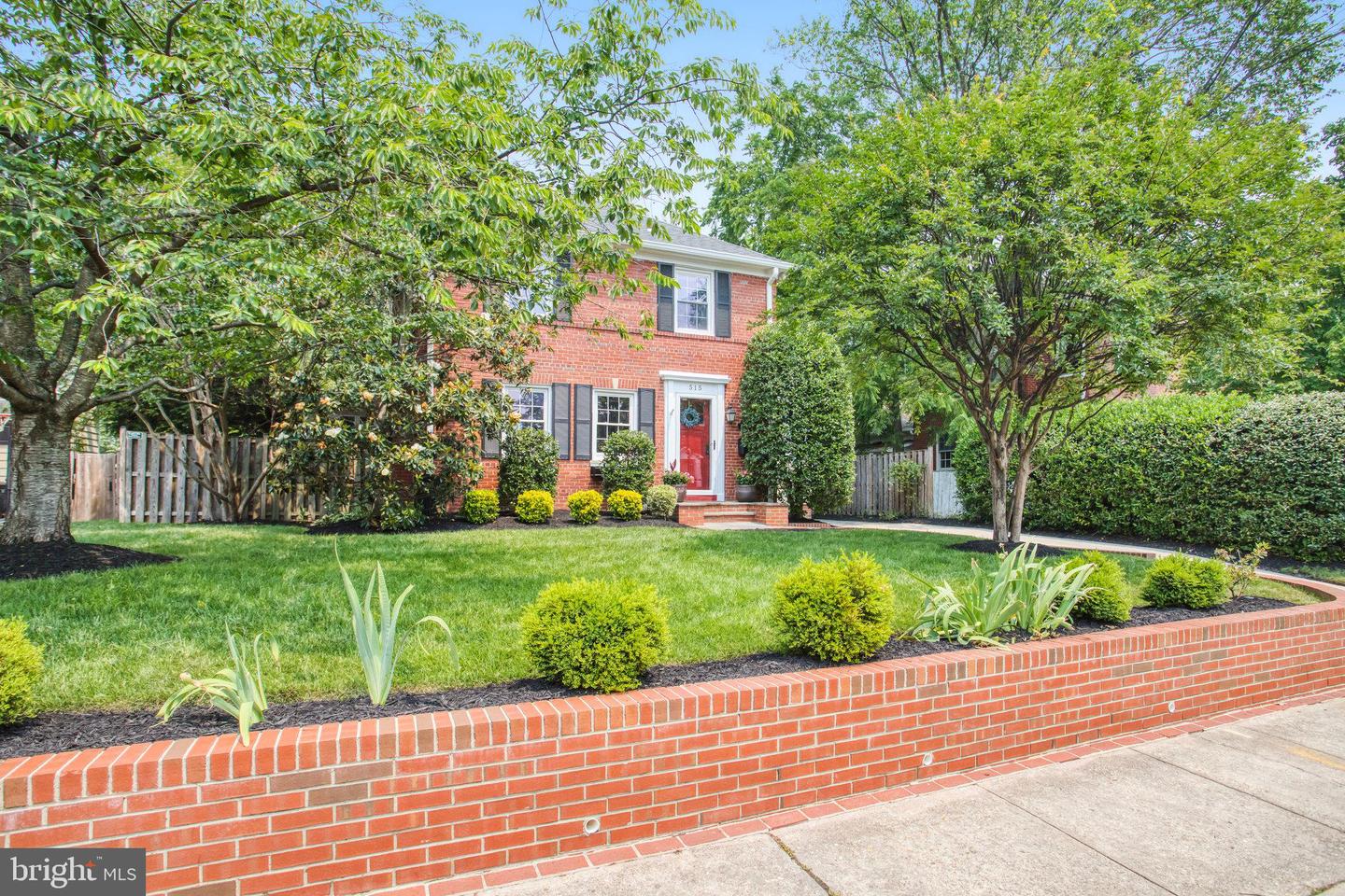 515 W Windsor Ave