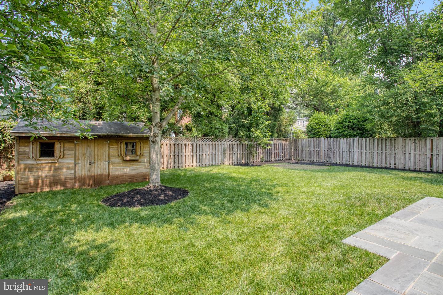 515 W Windsor Ave