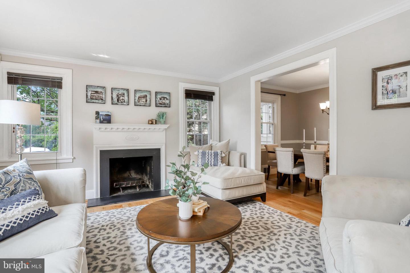 515 W Windsor Ave