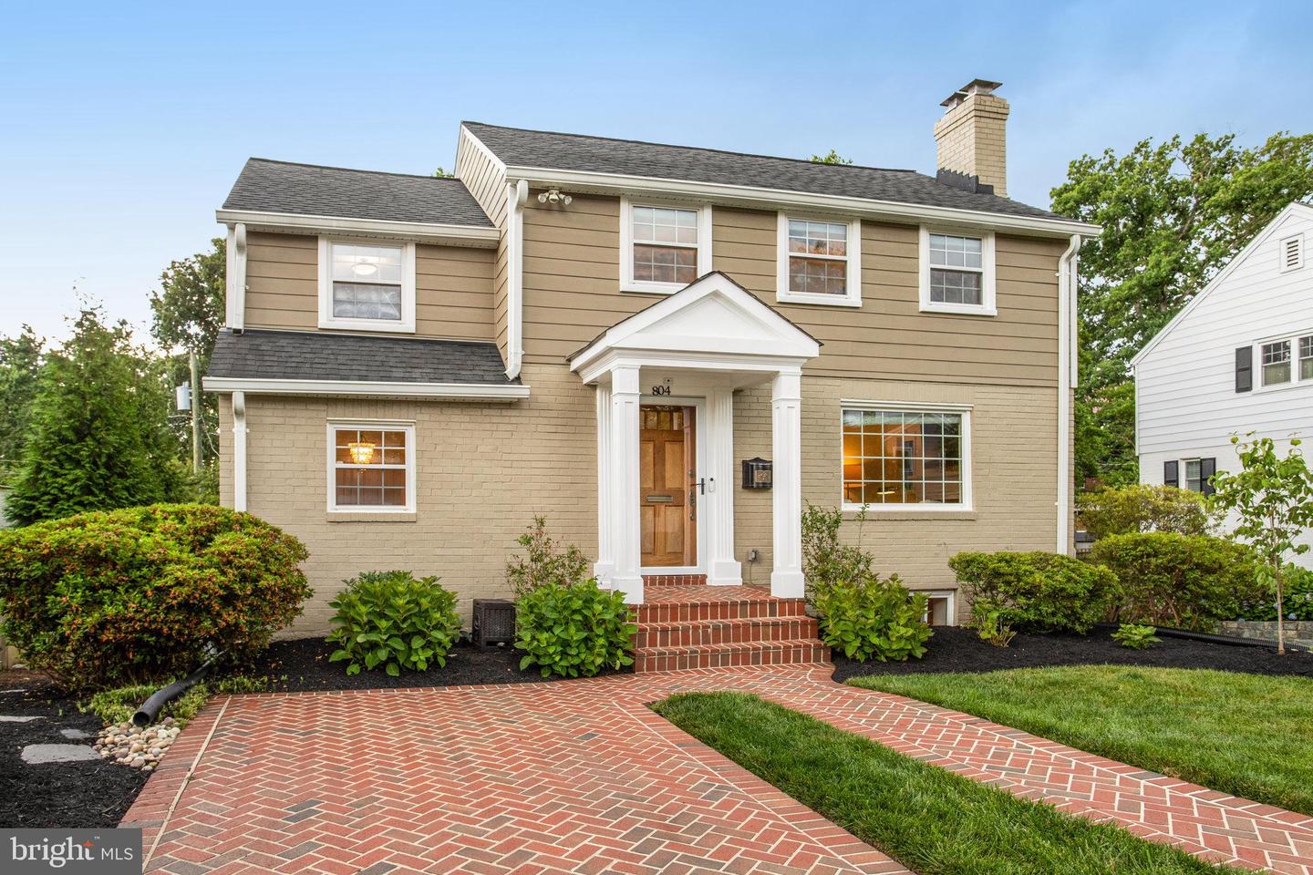 804 Grand View Dr