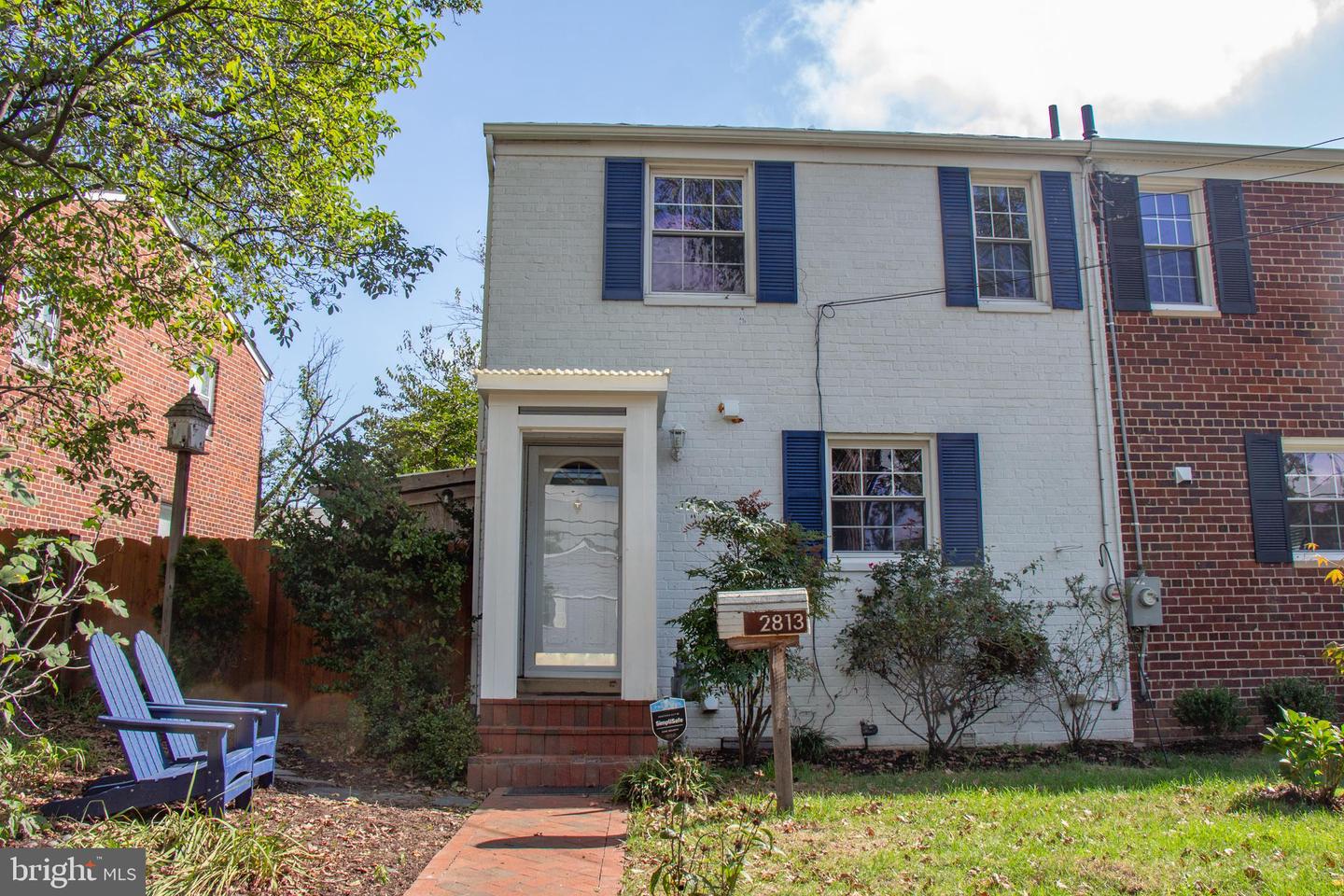 2813 Mosby St