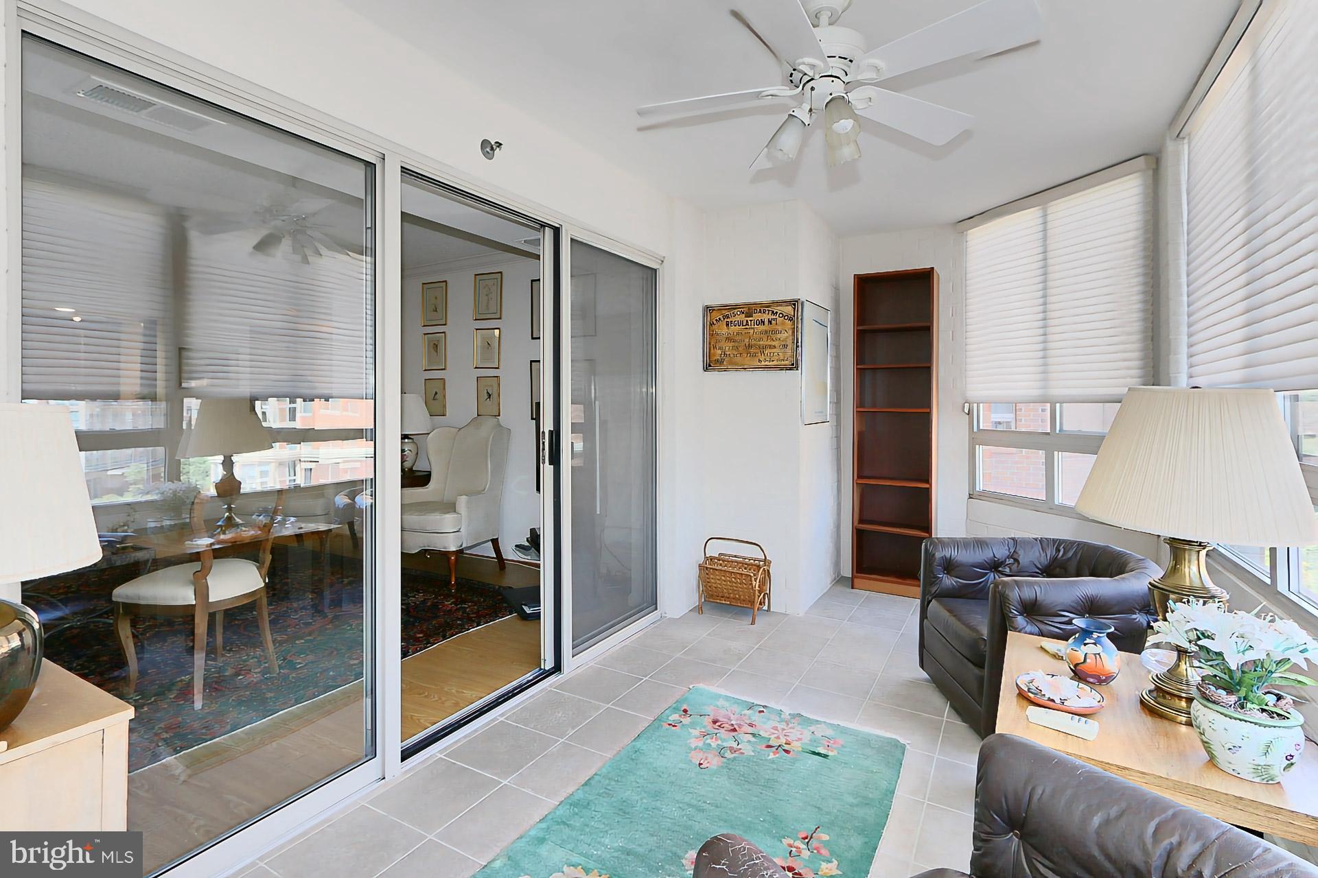 2181 Jamieson Ave #906