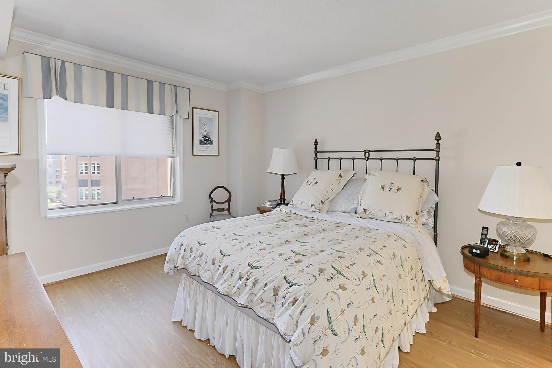 2181 Jamieson Ave #906