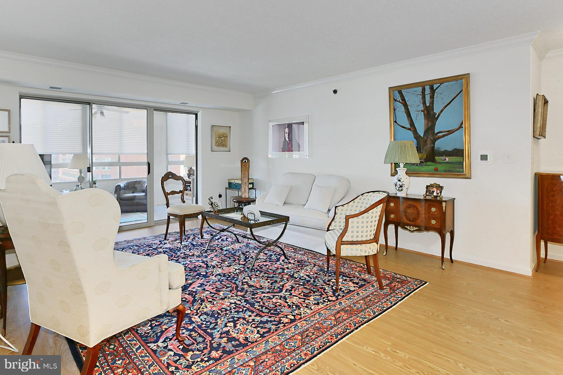 2181 Jamieson Ave #906