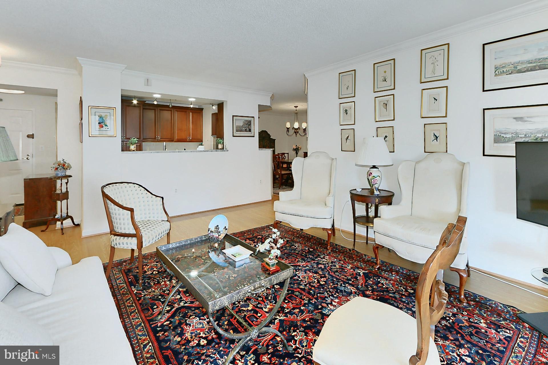 2181 Jamieson Ave #906