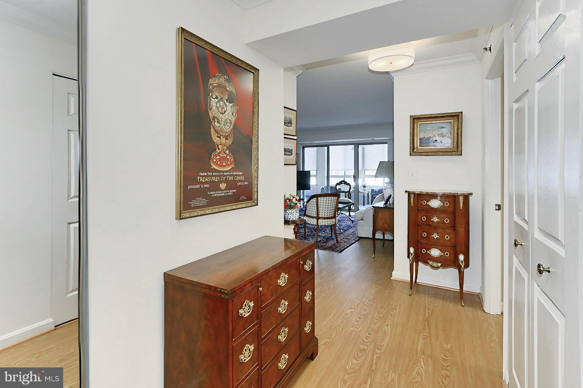 2181 Jamieson Ave #906