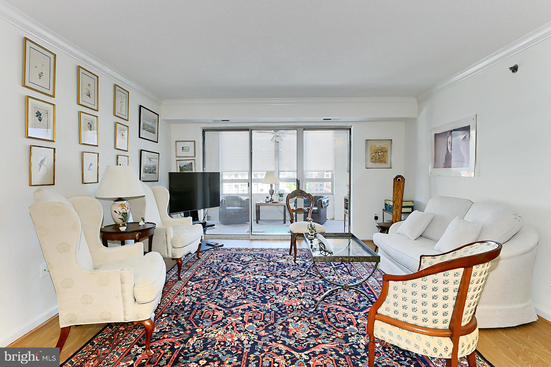 2181 Jamieson Ave #906