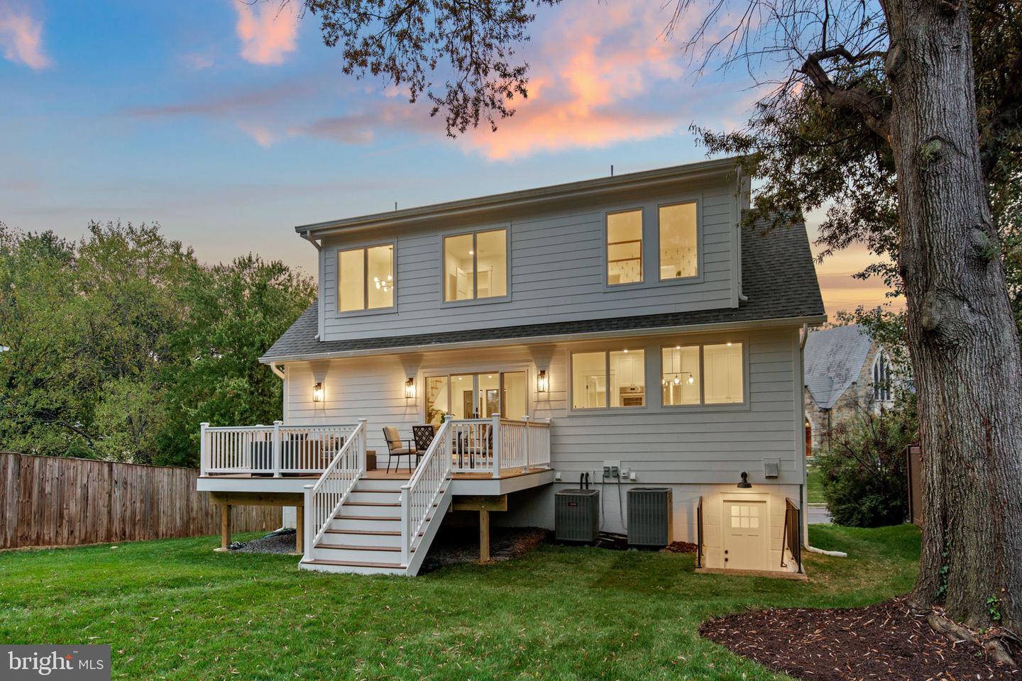 3602 Russell Rd