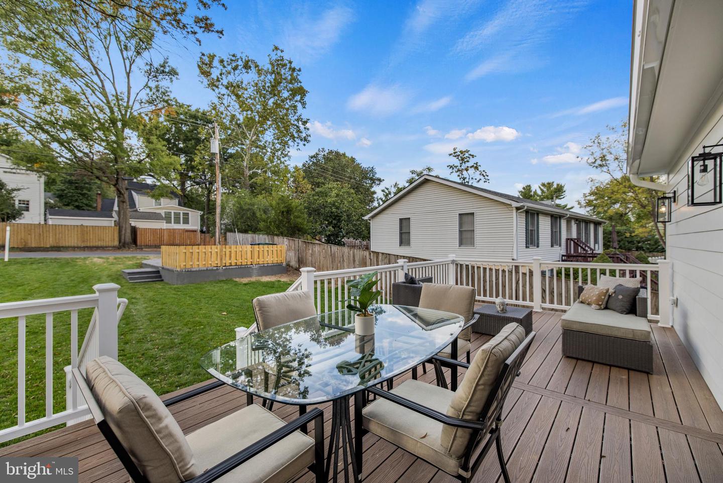 3602 Russell Rd