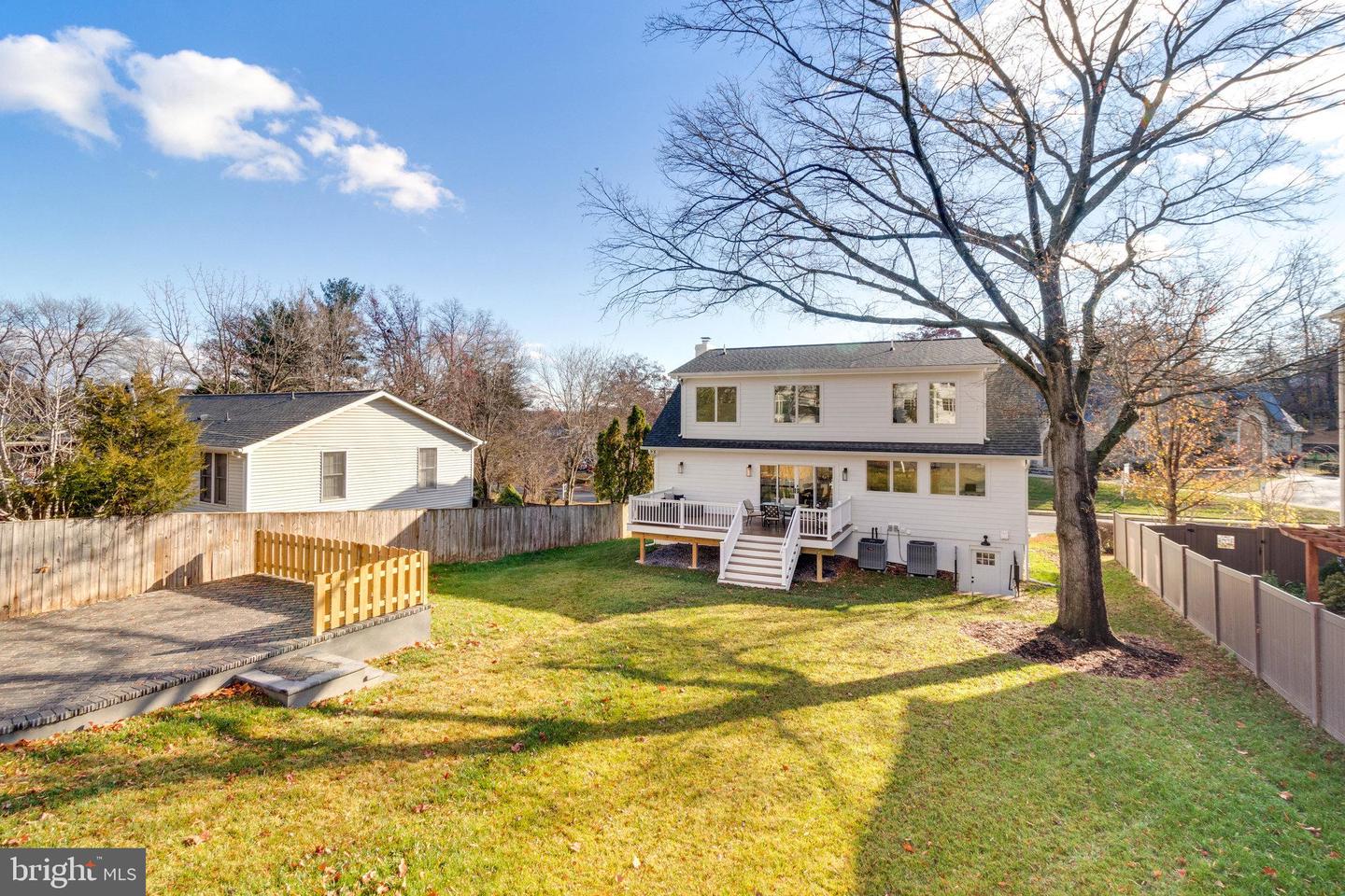 3602 Russell Rd