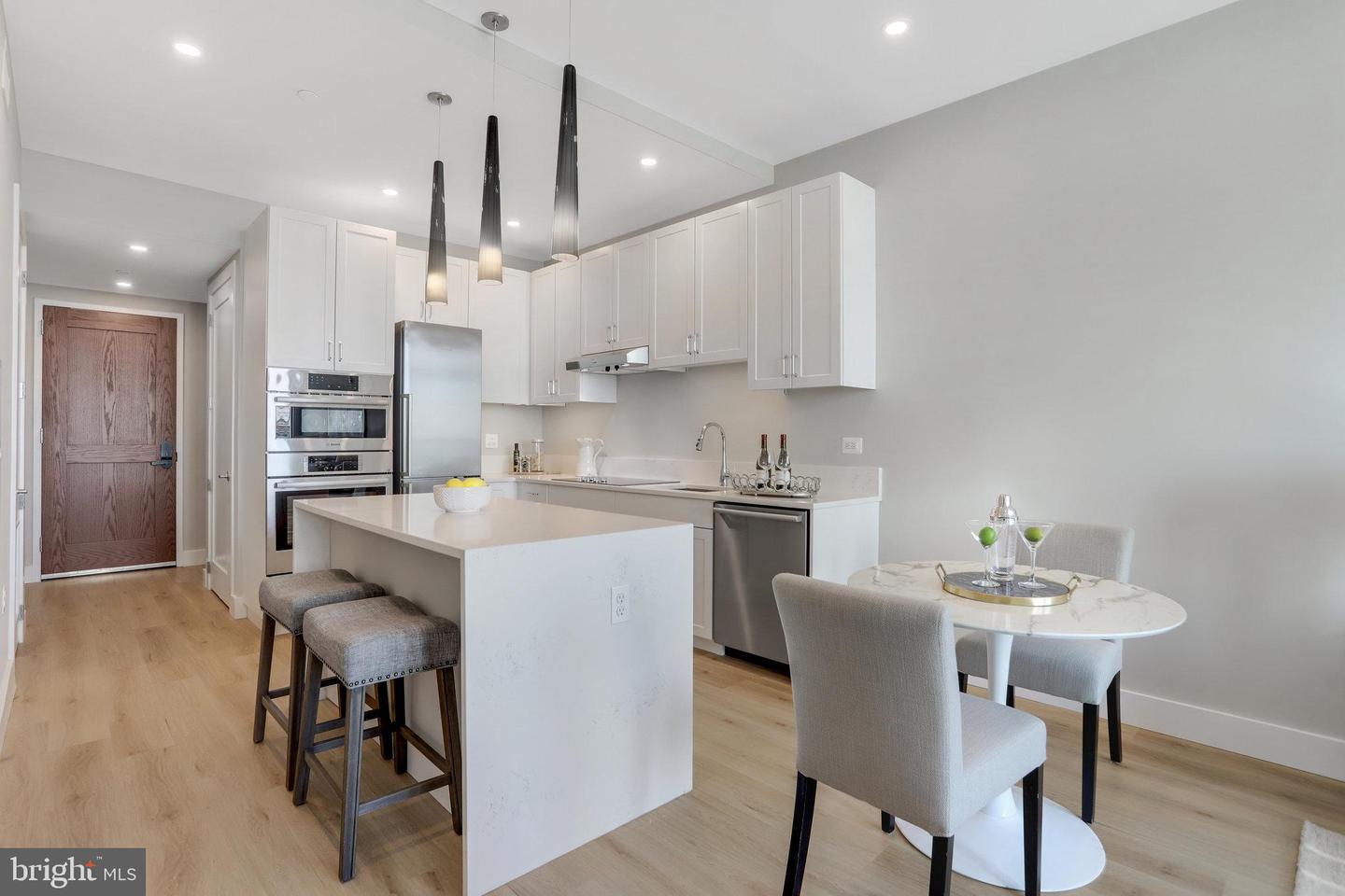 801 N Fairfax St #411