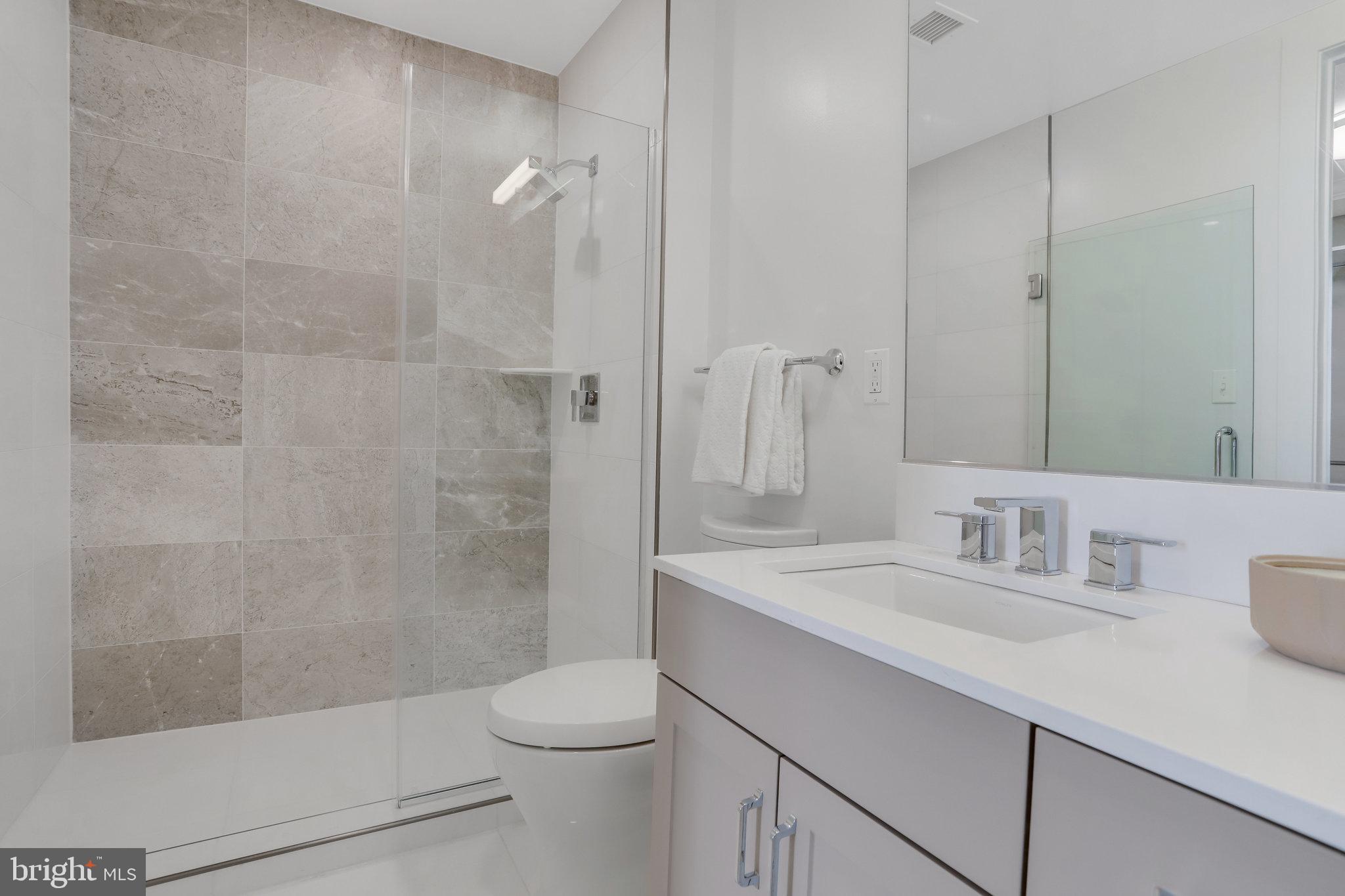 801 N Fairfax St #411