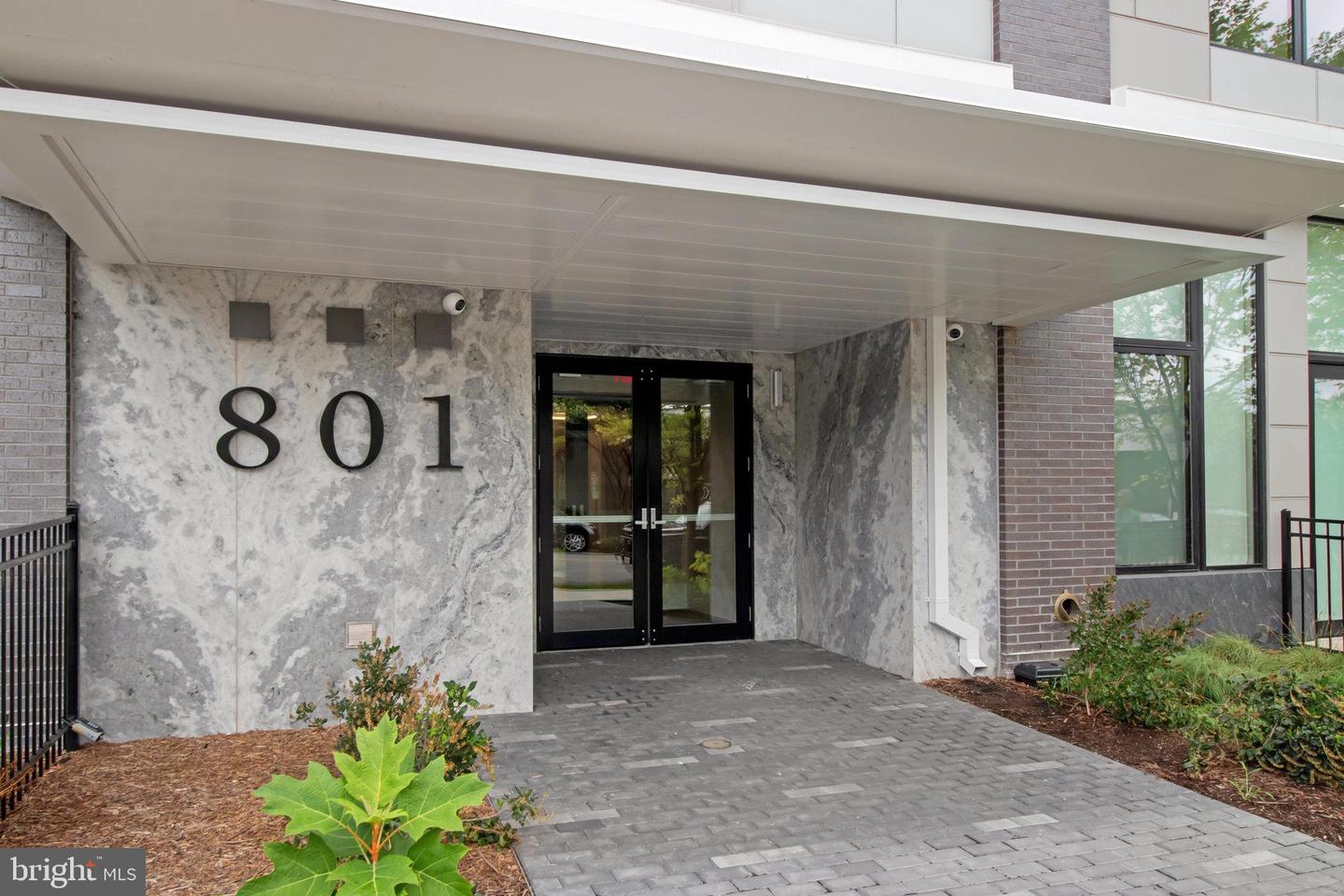801 N Fairfax St #411