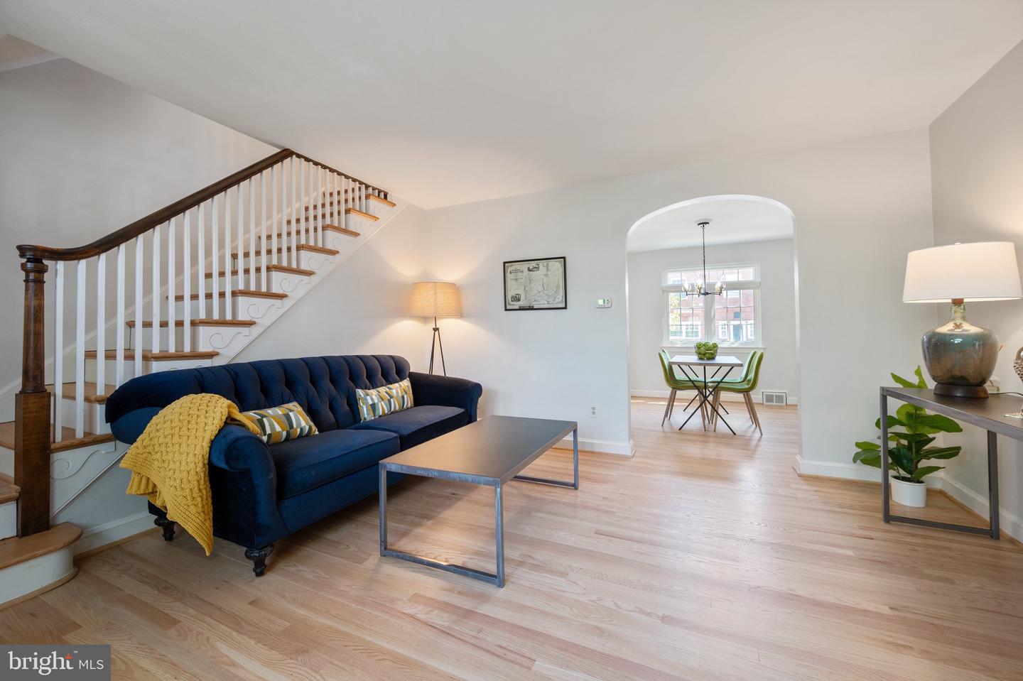 704 Avon Pl