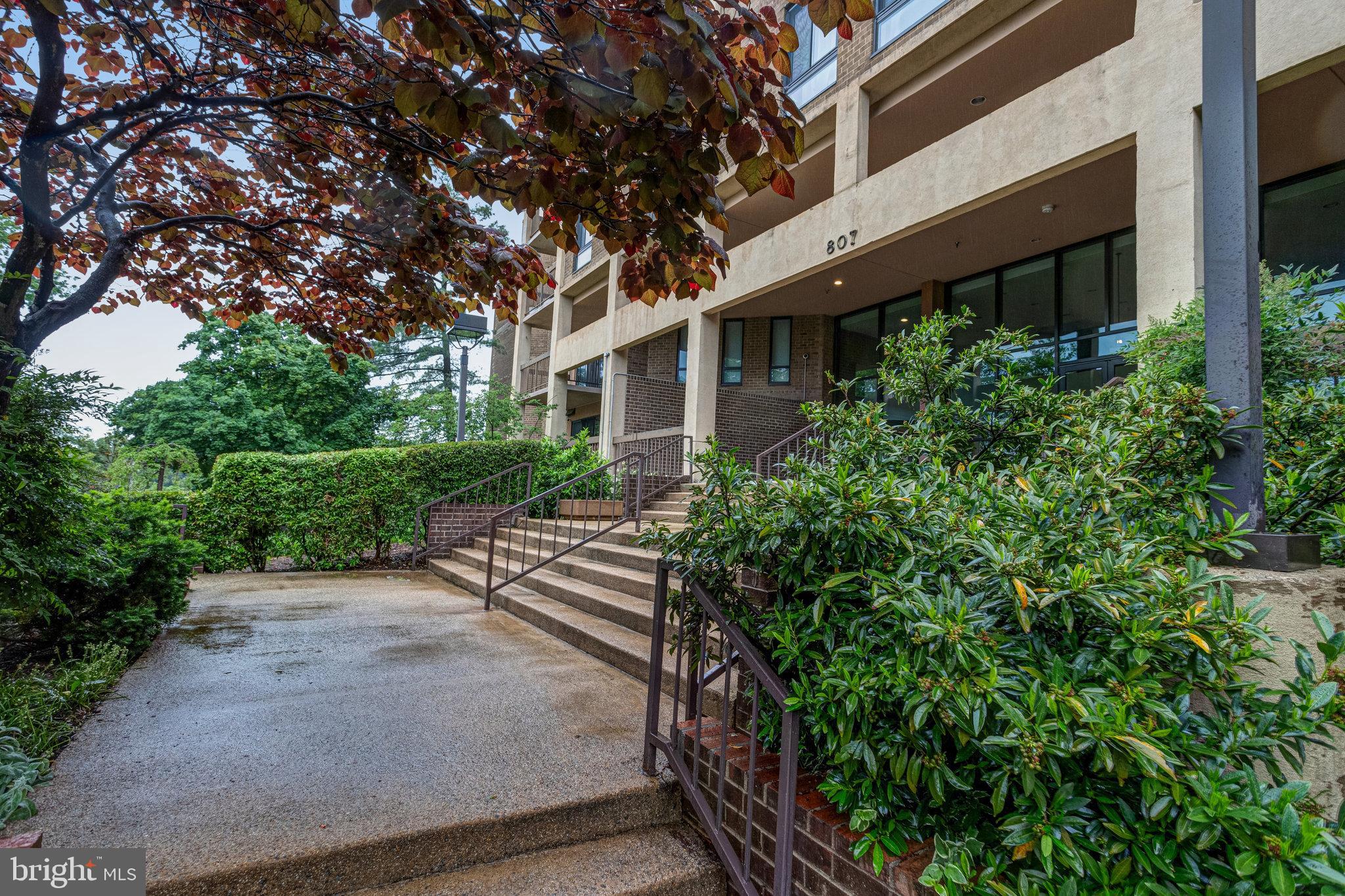 807 N Howard St #412