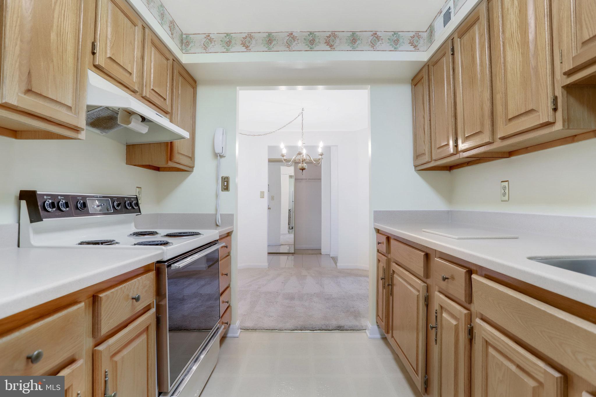 807 N Howard St #412