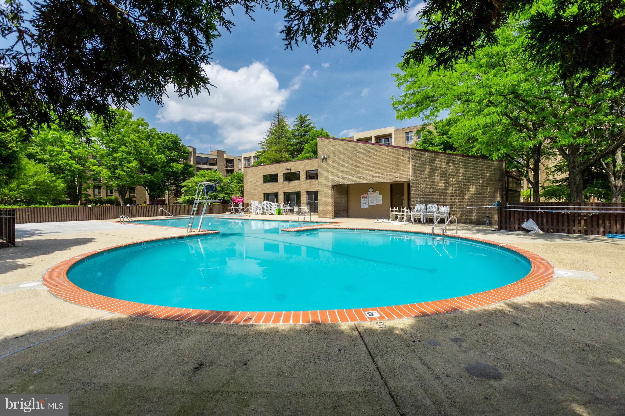 807 N Howard St #412