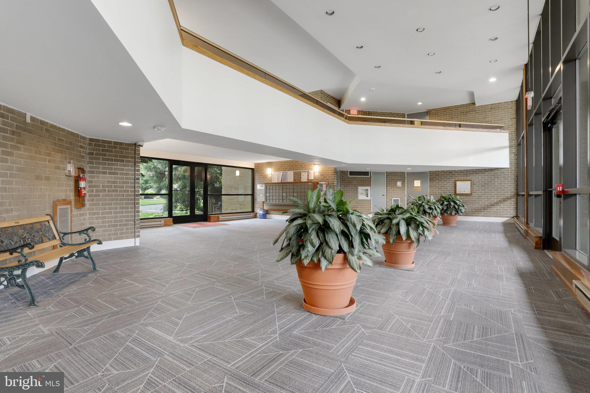 807 N Howard St #412