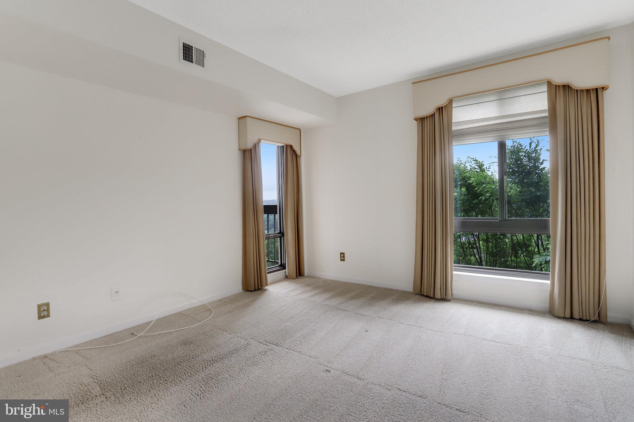 807 N Howard St #412