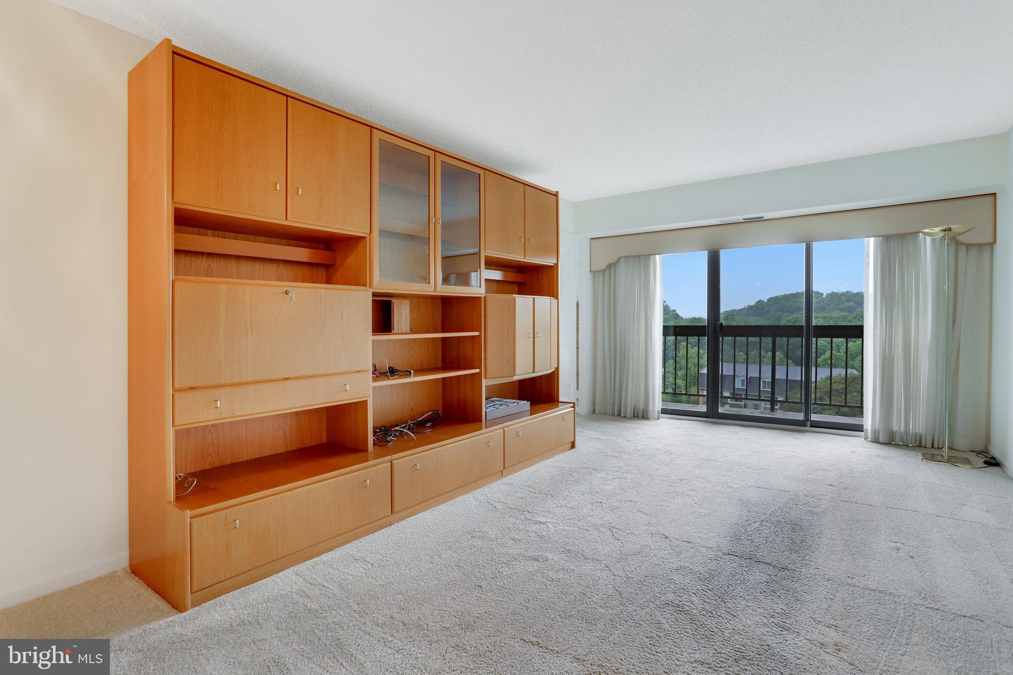 807 N Howard St #412