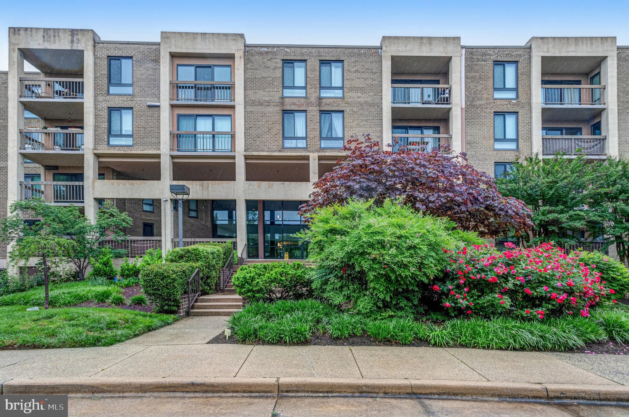 807 N Howard St #412