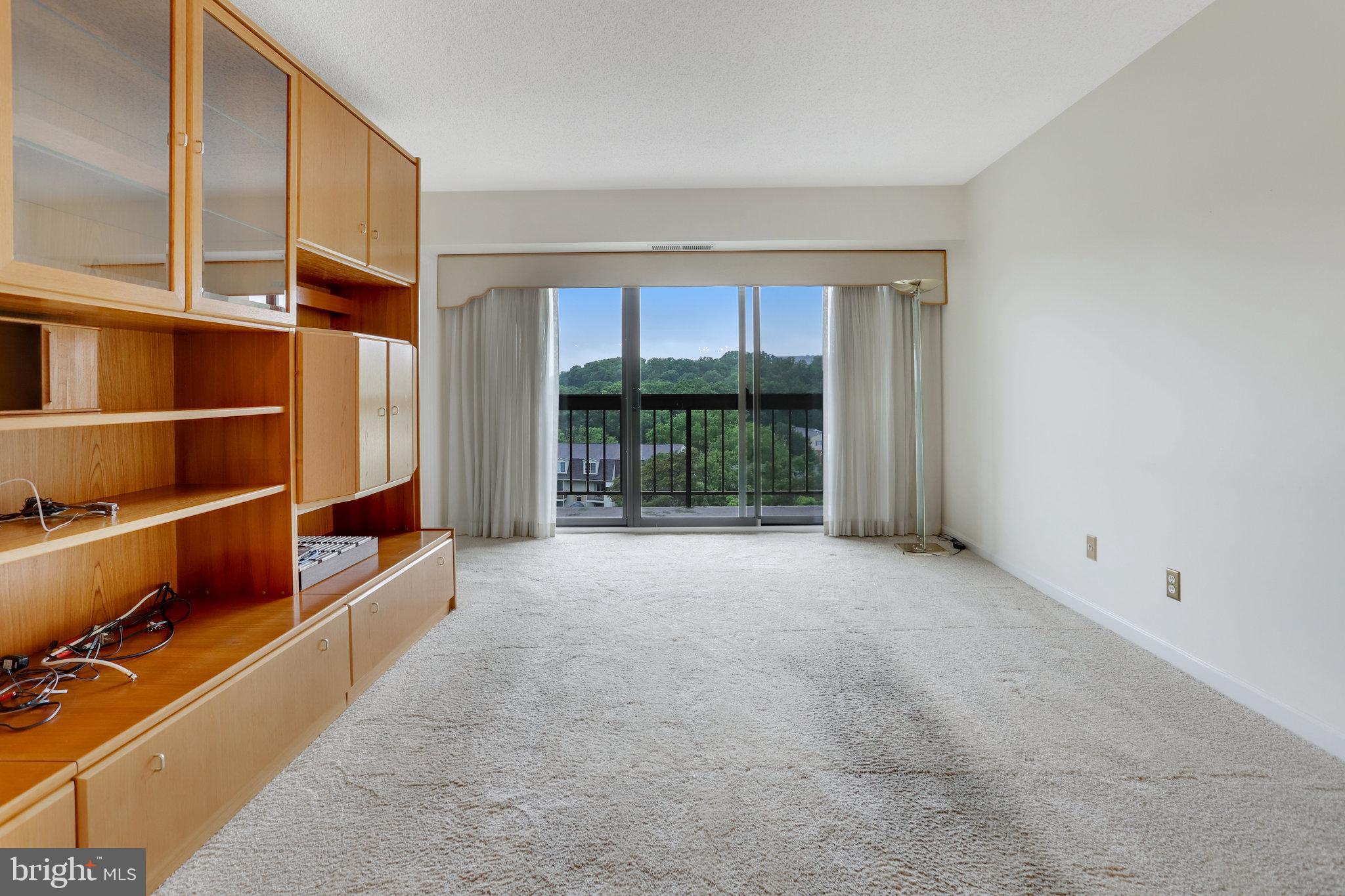 807 N Howard St #412